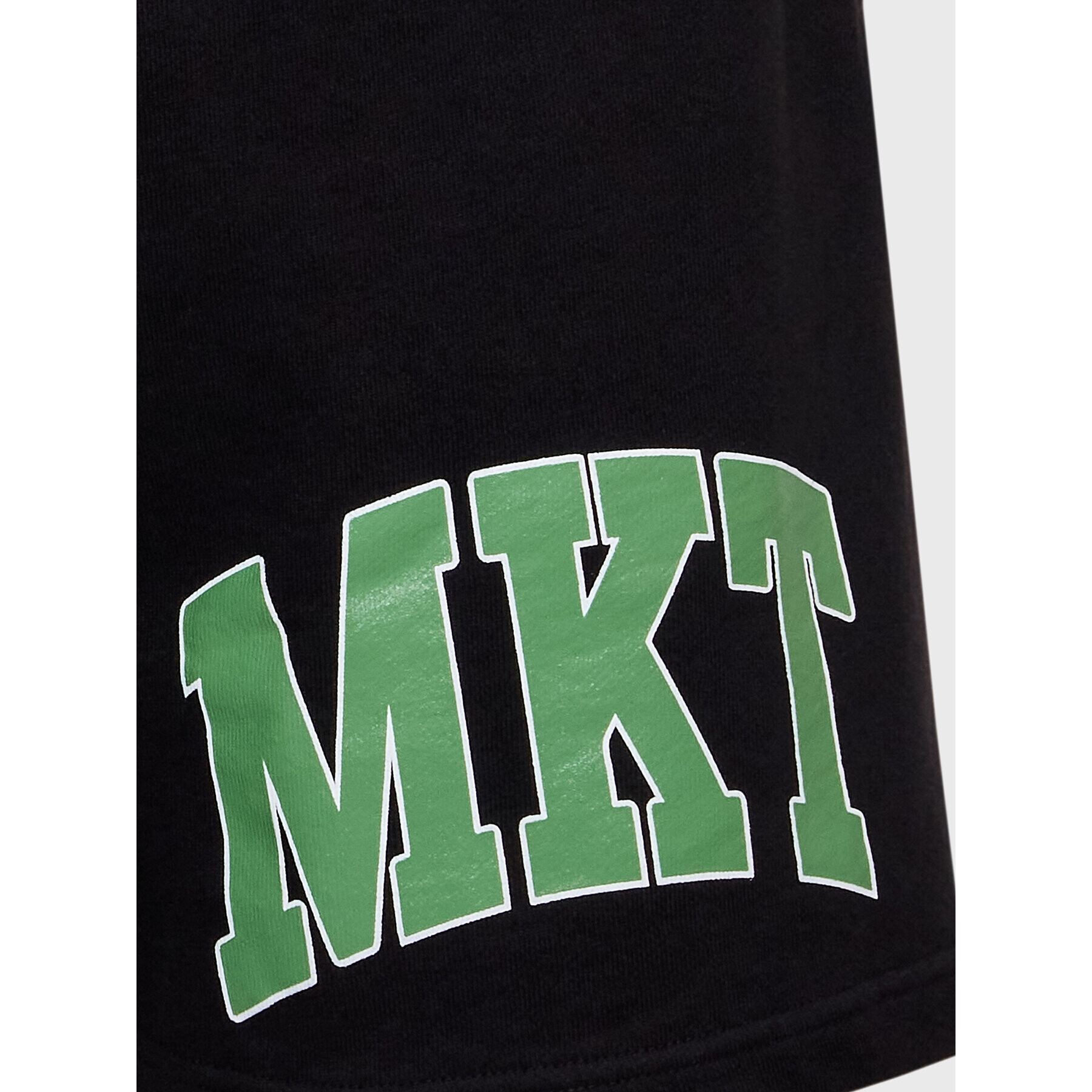 Market Спортни шорти 395000594 Черен Regular Fit - Pepit.bg