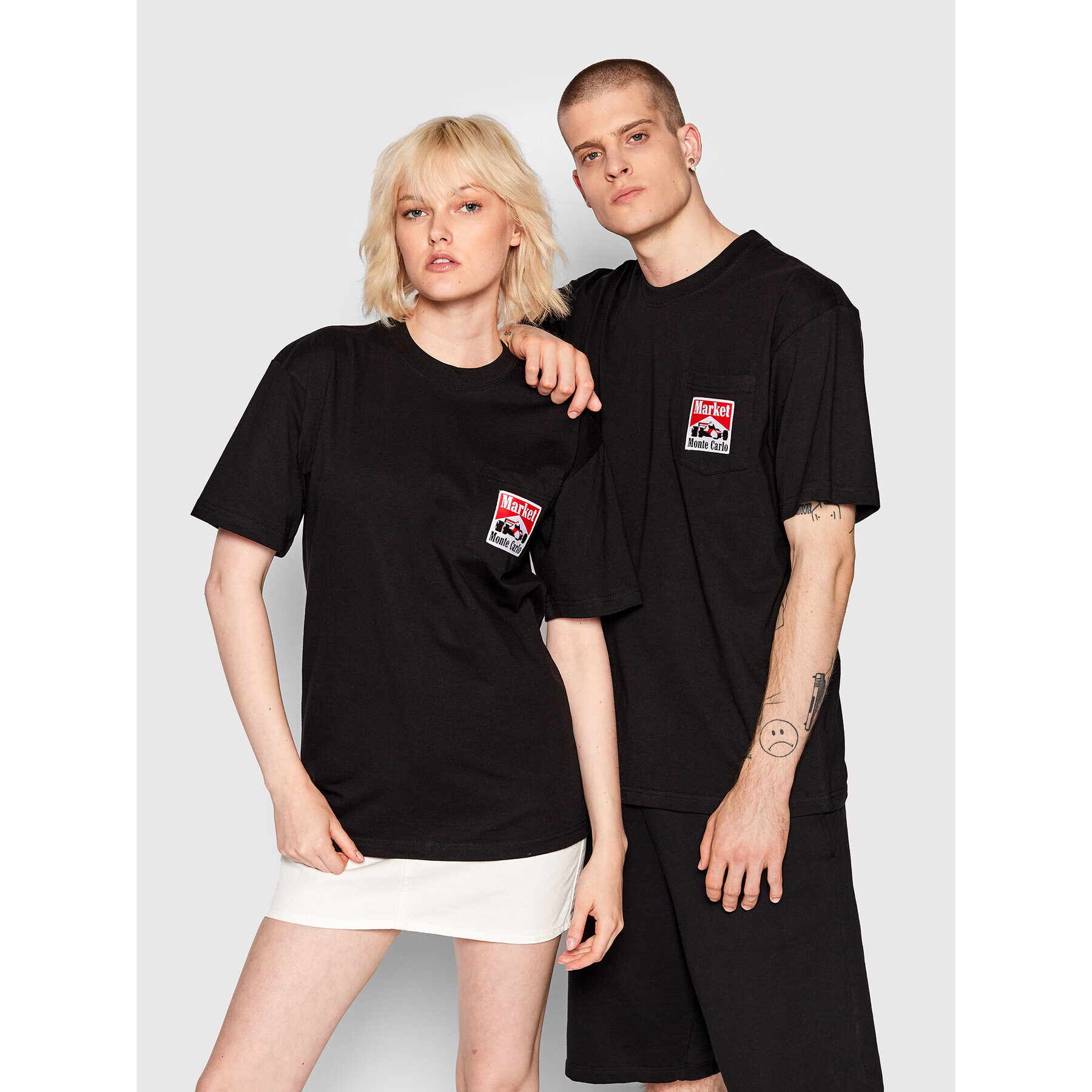 Market Тишърт Unisex Racing Logo 399001071 Черен Relaxed Fit - Pepit.bg