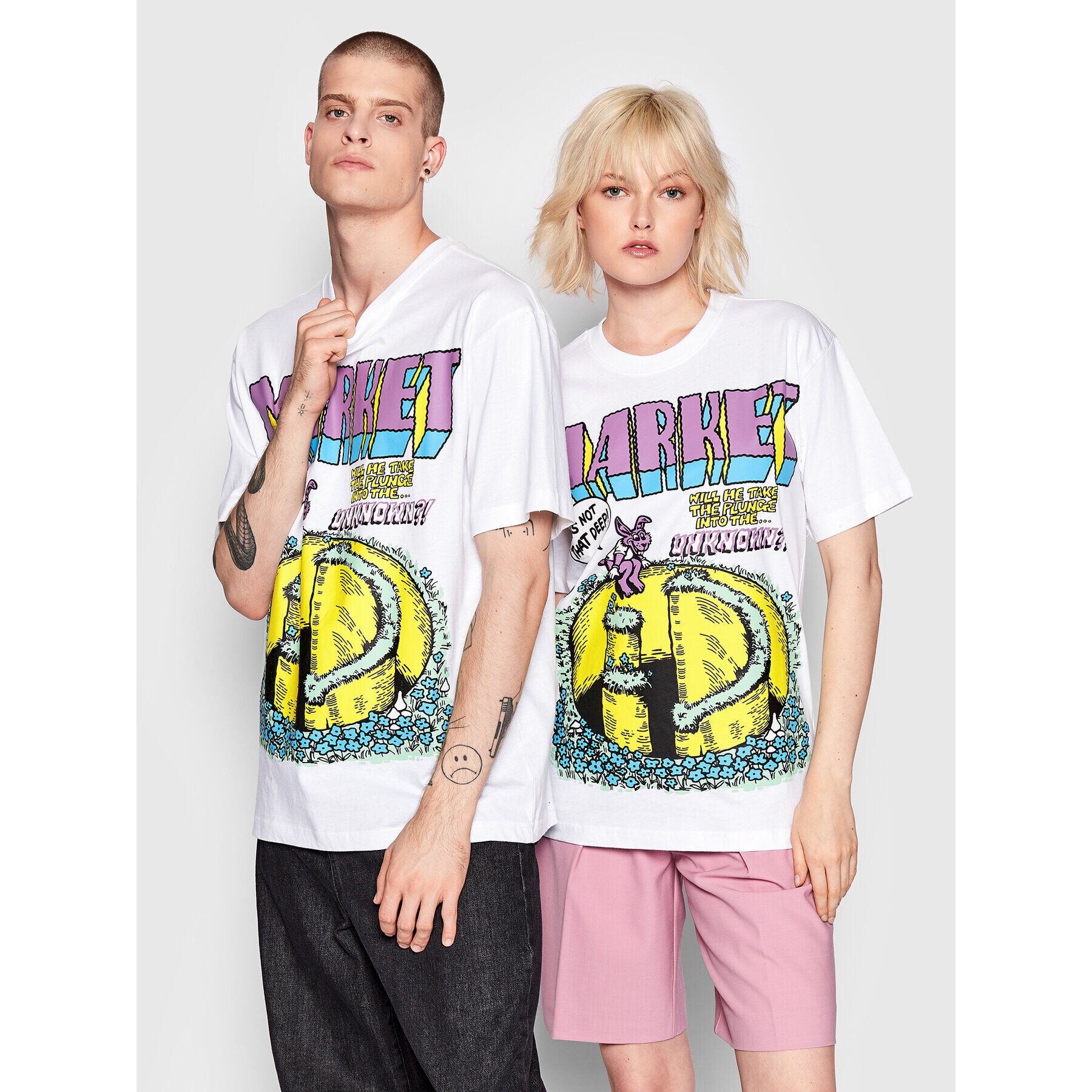 Market Тишърт Unisex SMILEY Into The Unknown 399001083 Бял Relaxed Fit - Pepit.bg