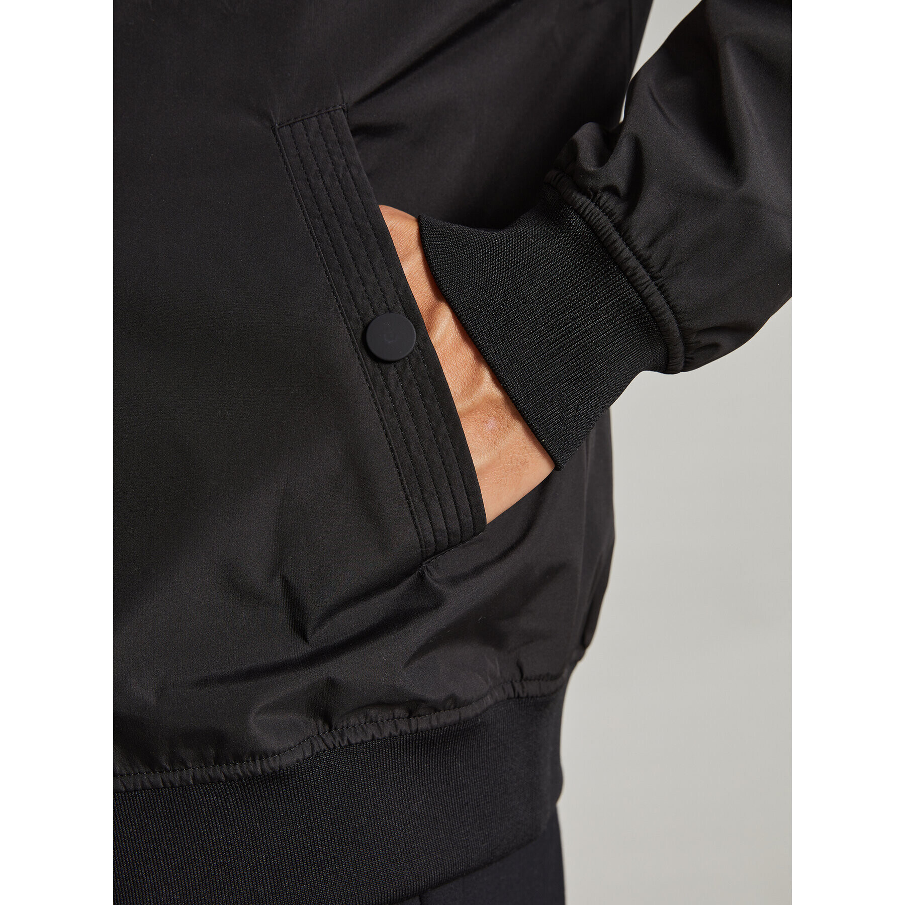 Matinique Яке бомбър Clay 30205869 Черен Regular Fit - Pepit.bg
