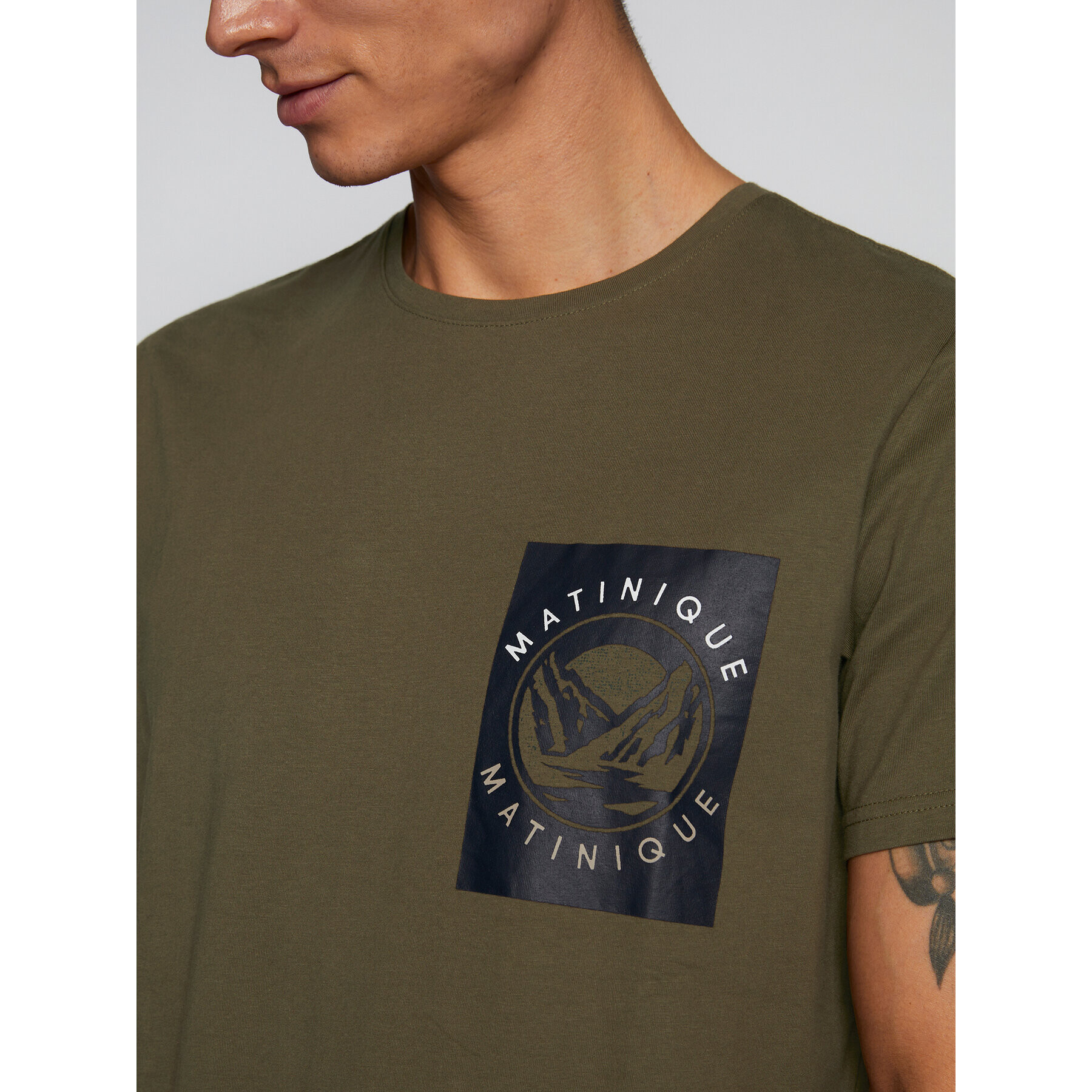 Matinique Тишърт 30206699 Кафяв Regular Fit - Pepit.bg