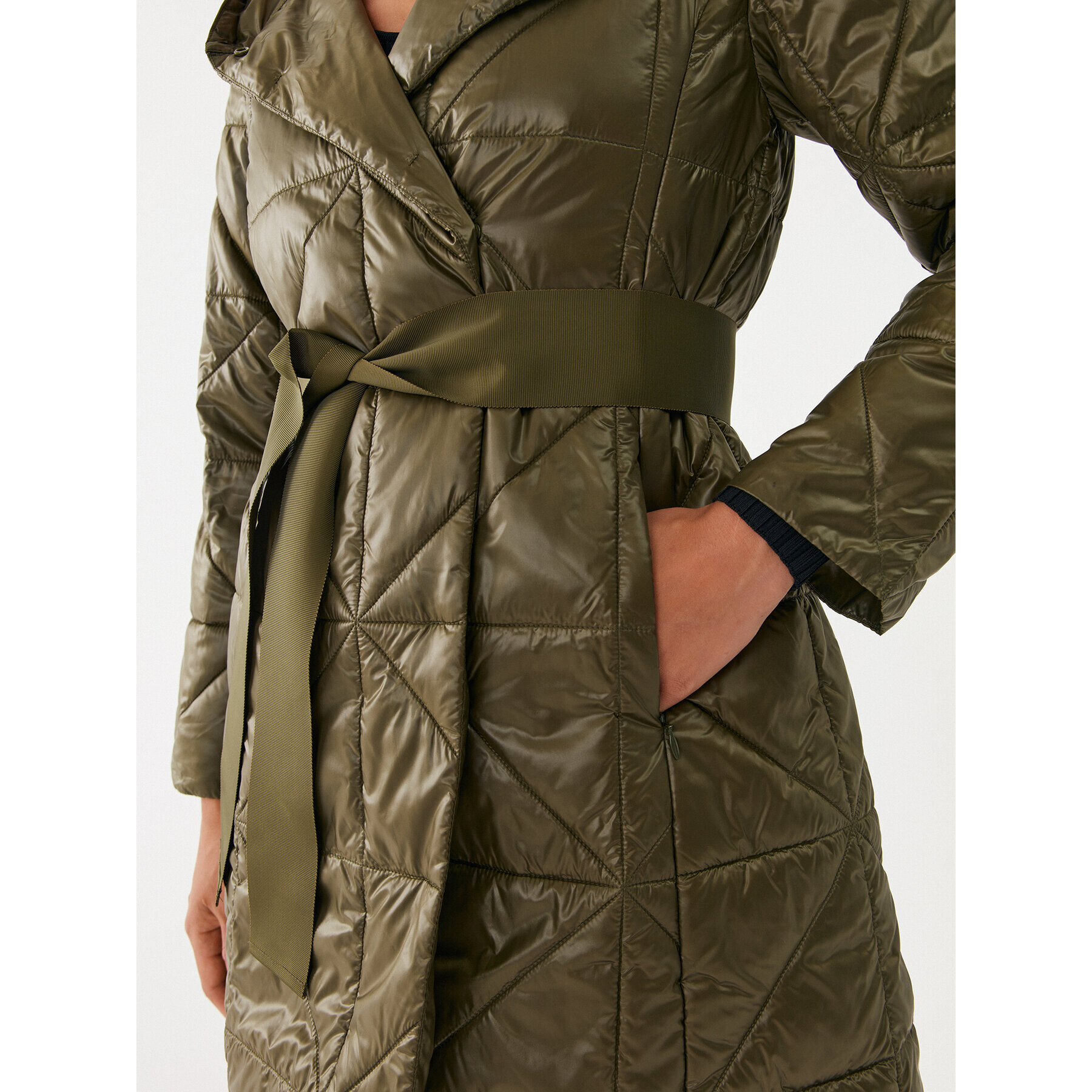 MAX&Co. Пухено яке Carlo 74940123 Зелен Regular Fit - Pepit.bg