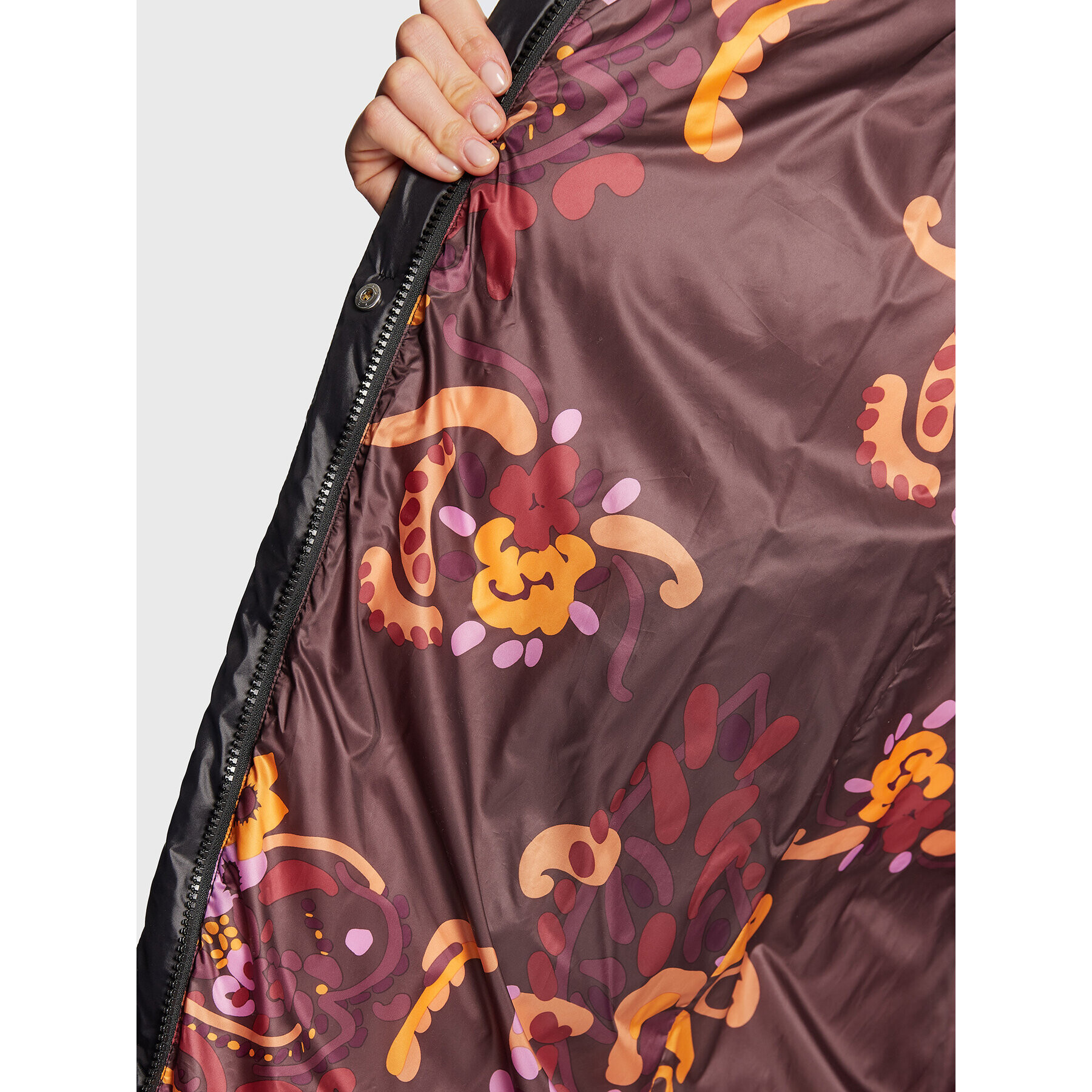 MAX&Co. Пухено яке Sconto 74940122 Черен Regular Fit - Pepit.bg