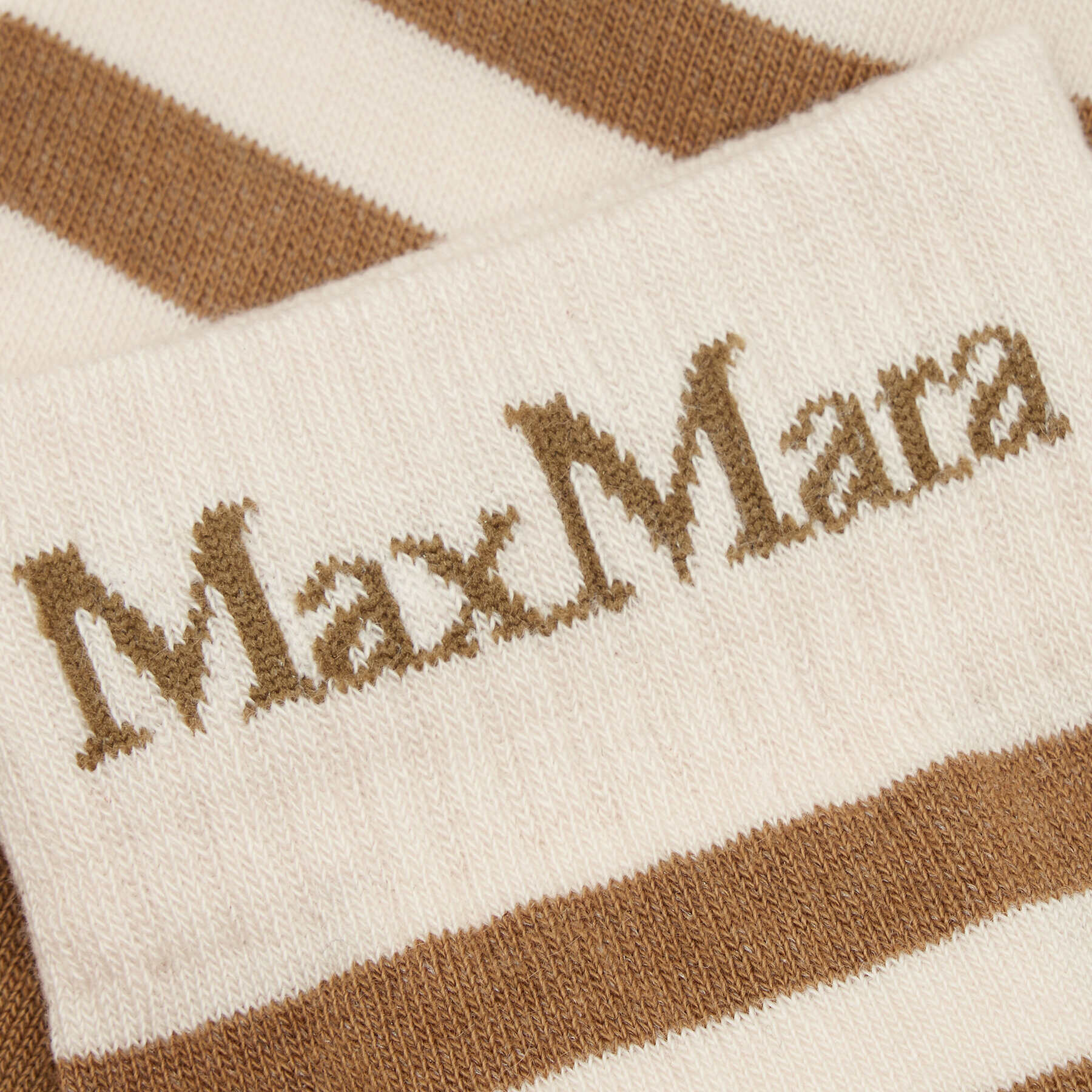 Max Mara Leisure Чорапи дълги дамски Foster 2335560236600 Бежов - Pepit.bg