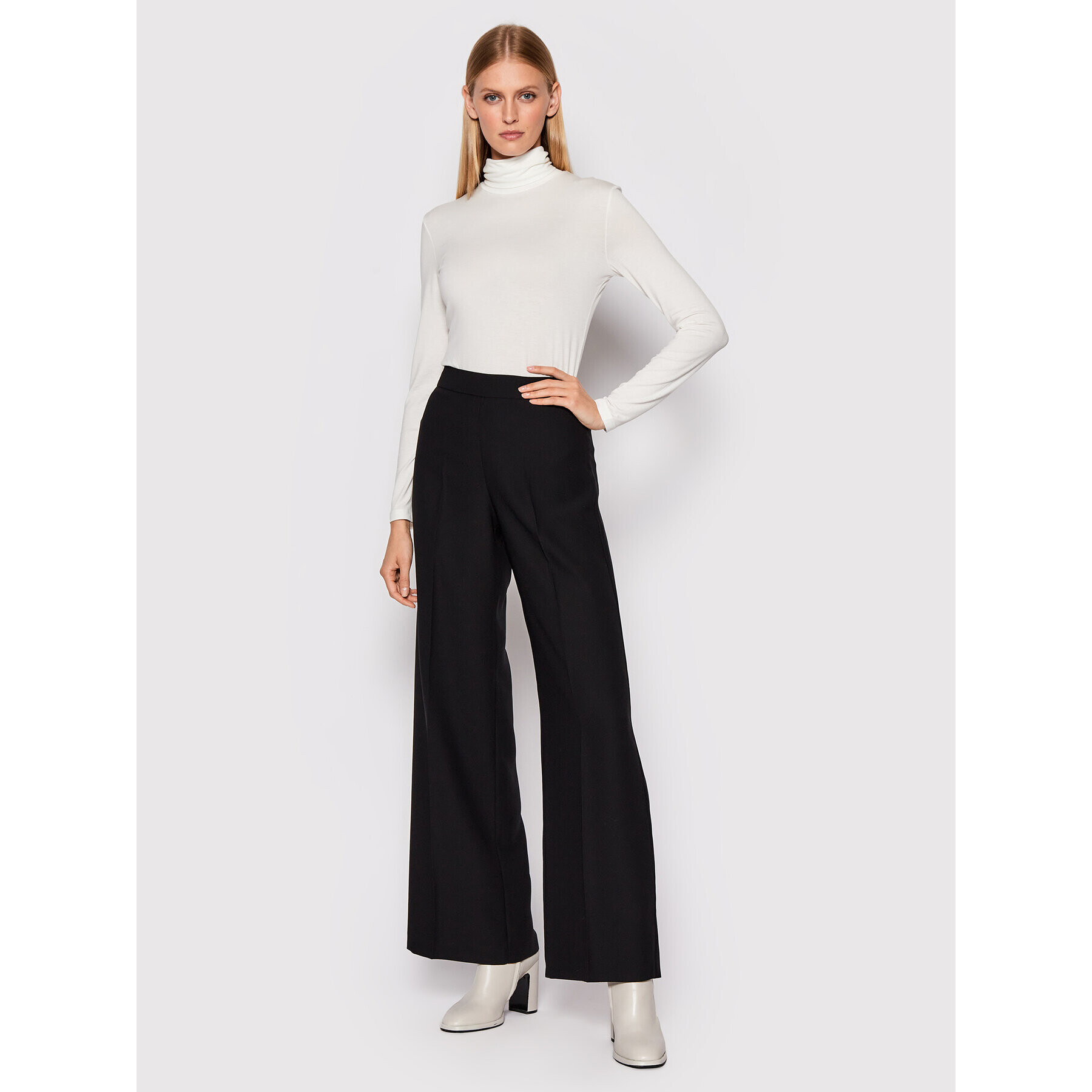 Max Mara Leisure Поло Dede 39460626 Бял Slim Fit - Pepit.bg