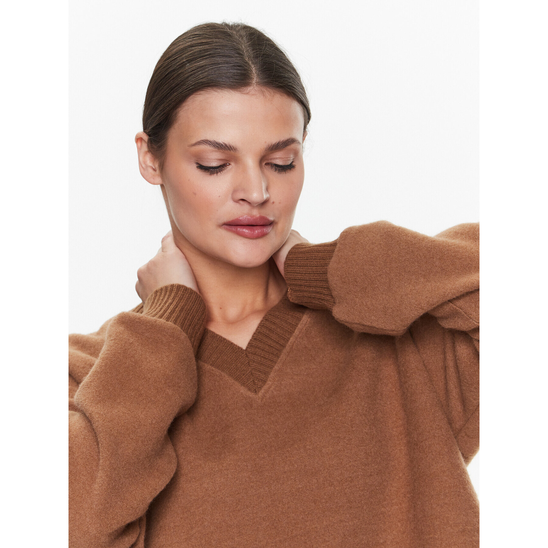 Max Mara Leisure Пуловер Mammola 39260526 Кафяв Regular Fit - Pepit.bg