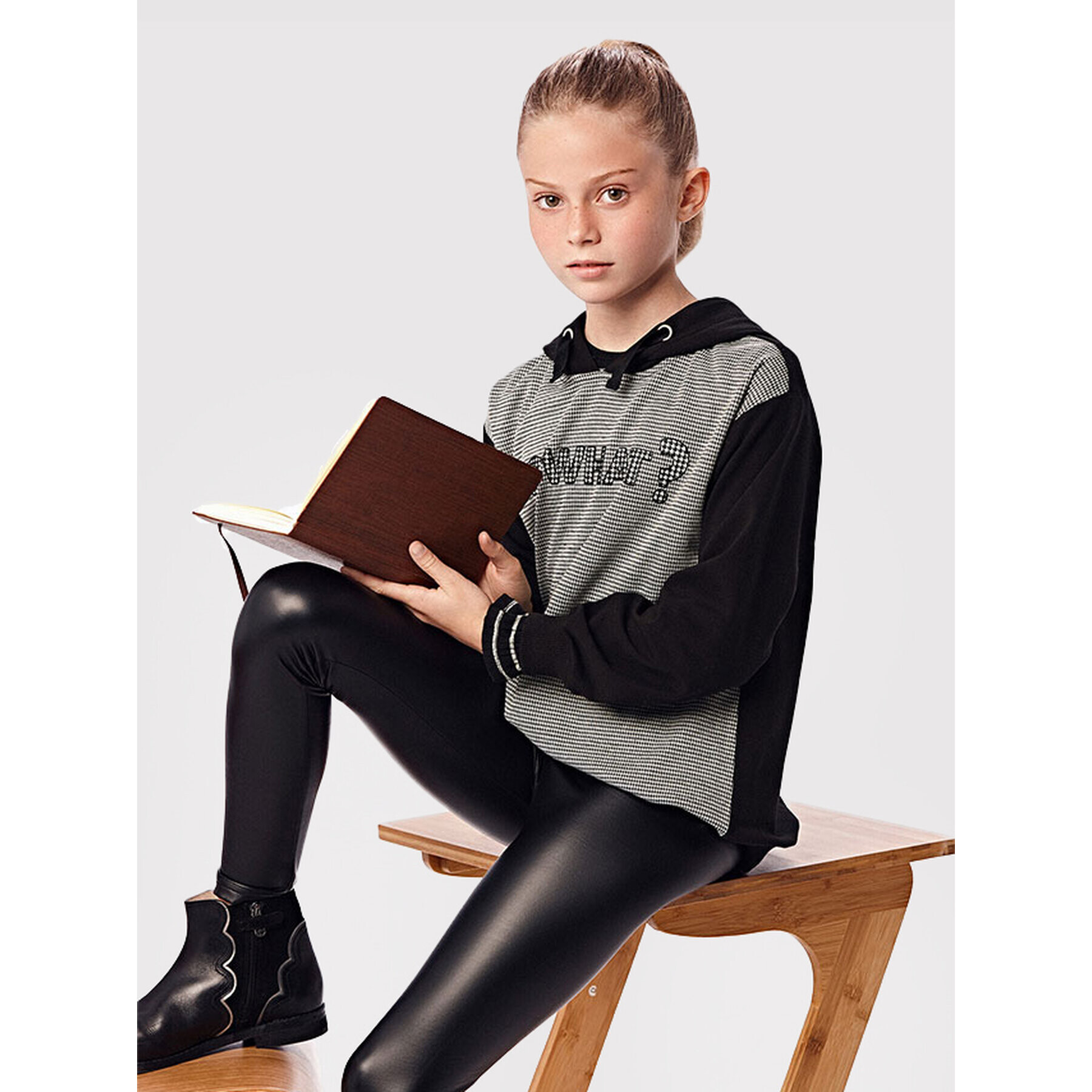 Mayoral Комплект суитшърт и клин 7729 Черен Regular Fit - Pepit.bg