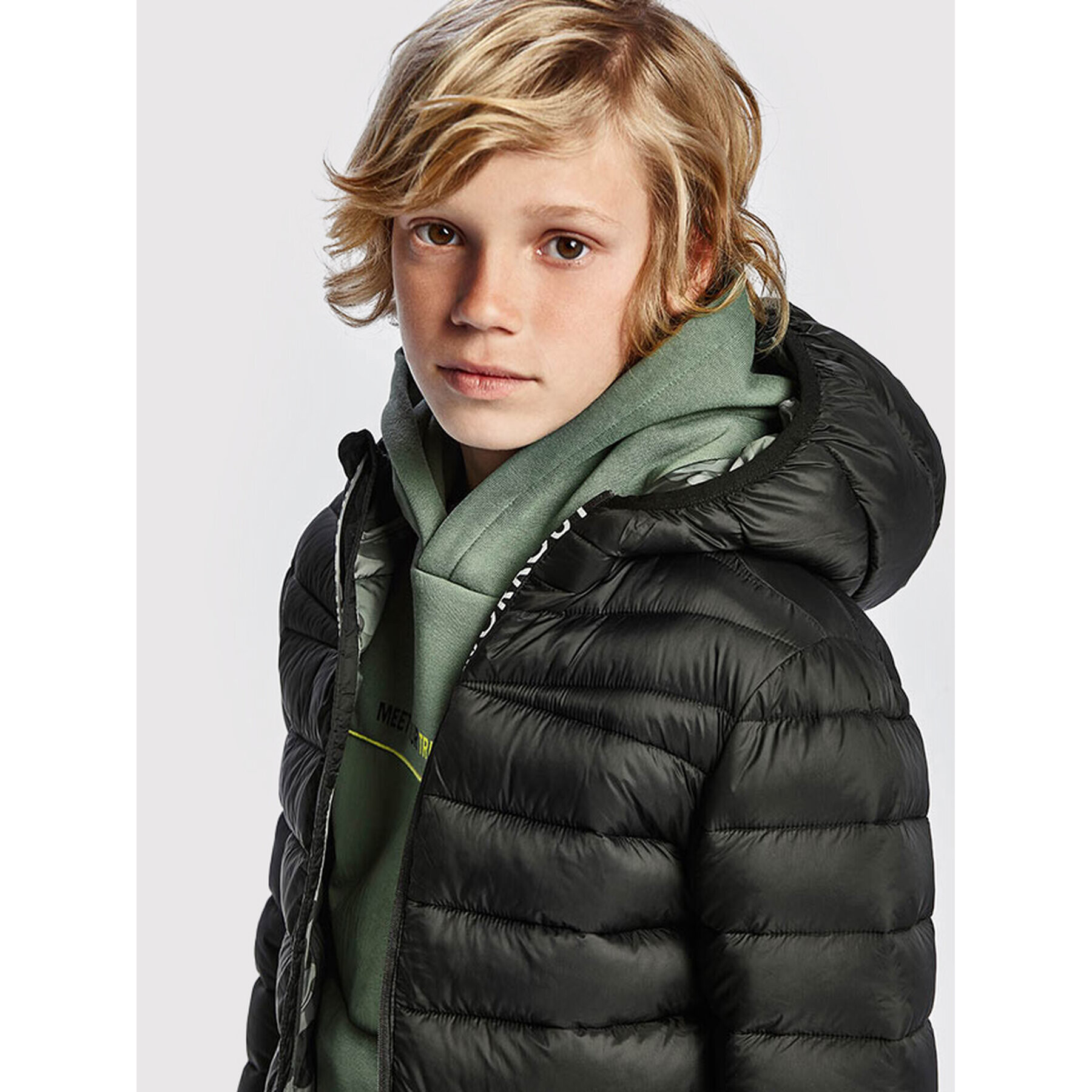 Mayoral Пухено яке 7414 Черен Regular Fit - Pepit.bg