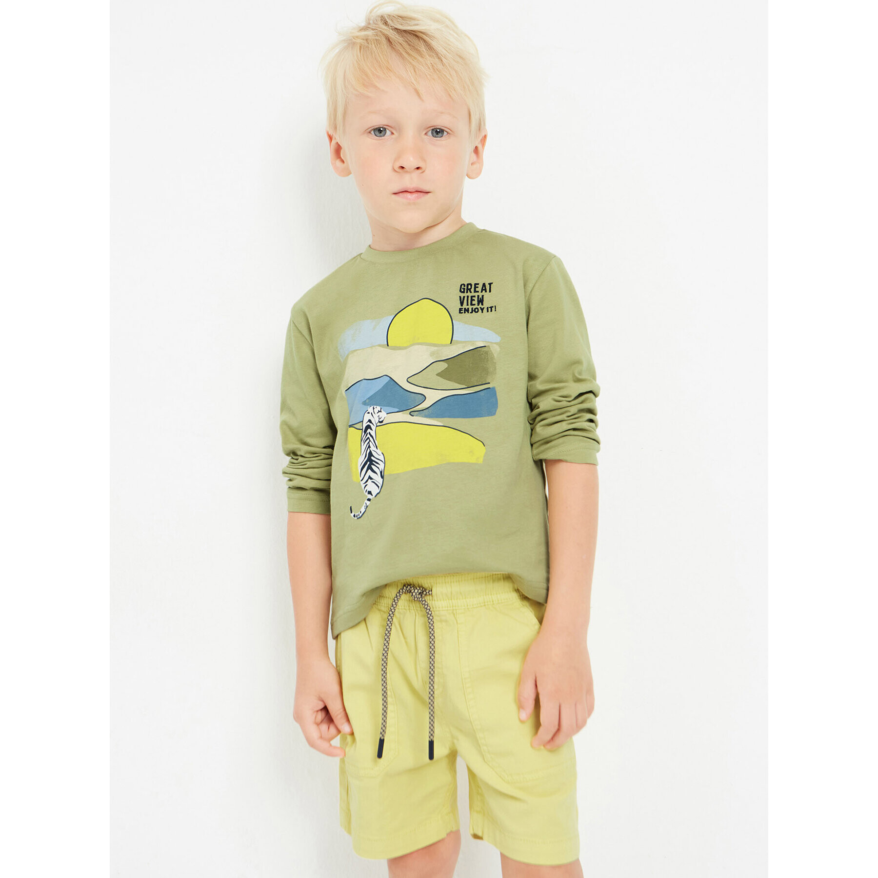 Mayoral Шорти от плат 3225 Жълт Regular Fit - Pepit.bg