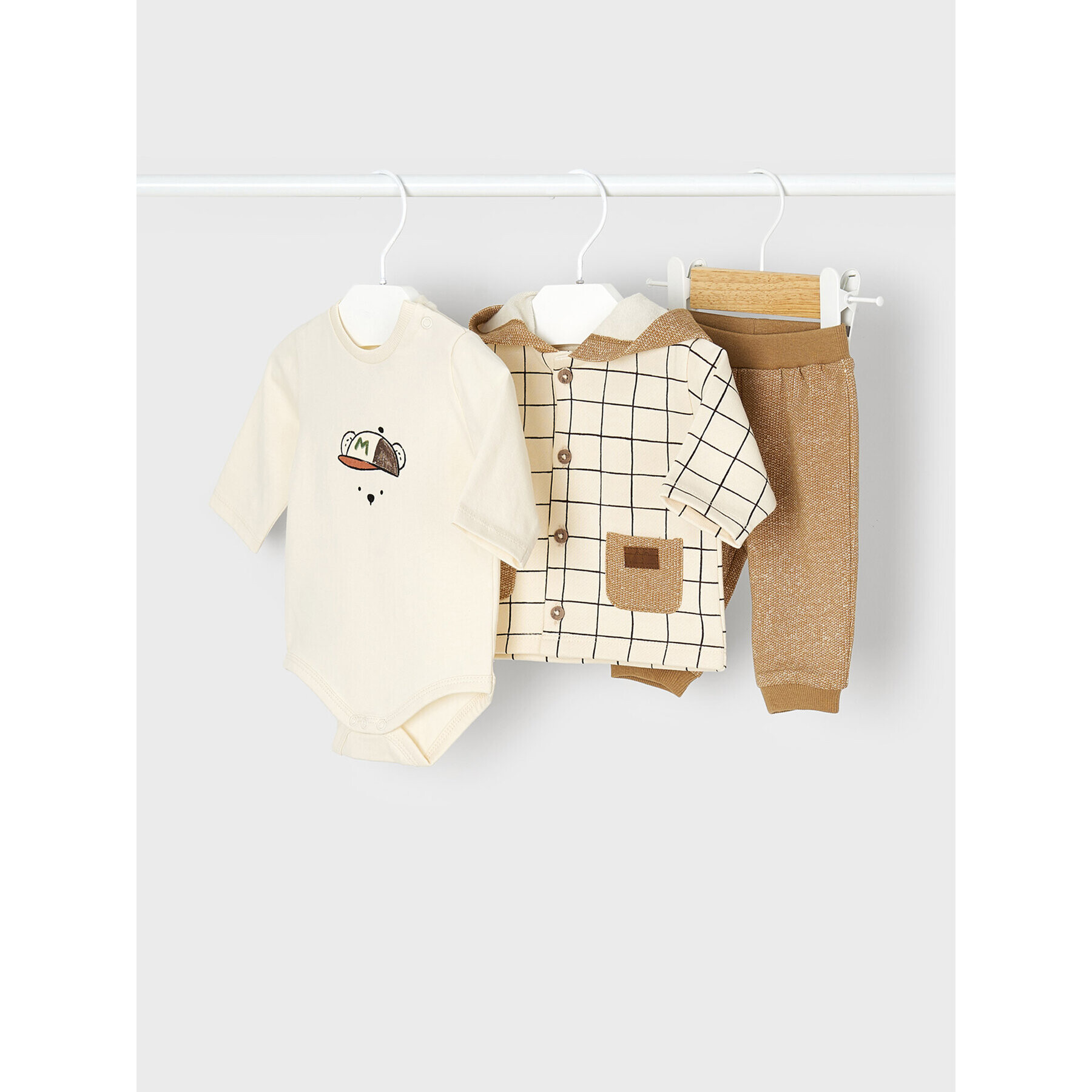 Mayoral Спортен екип 2642 Бежов Regular Fit - Pepit.bg