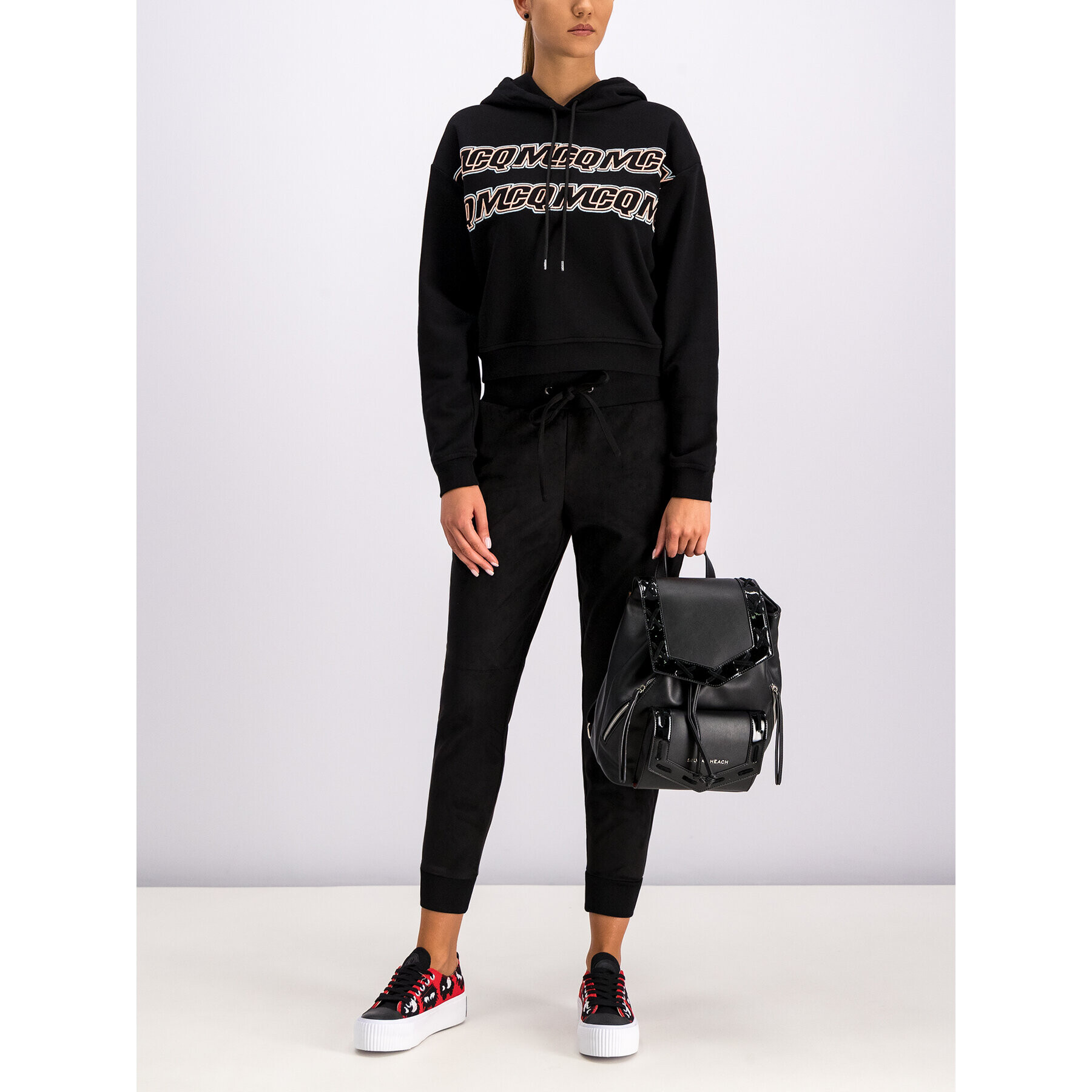 MCQ Alexander McQueen Суитшърт 451094 RNT29 1000 Черен Regular Fit - Pepit.bg