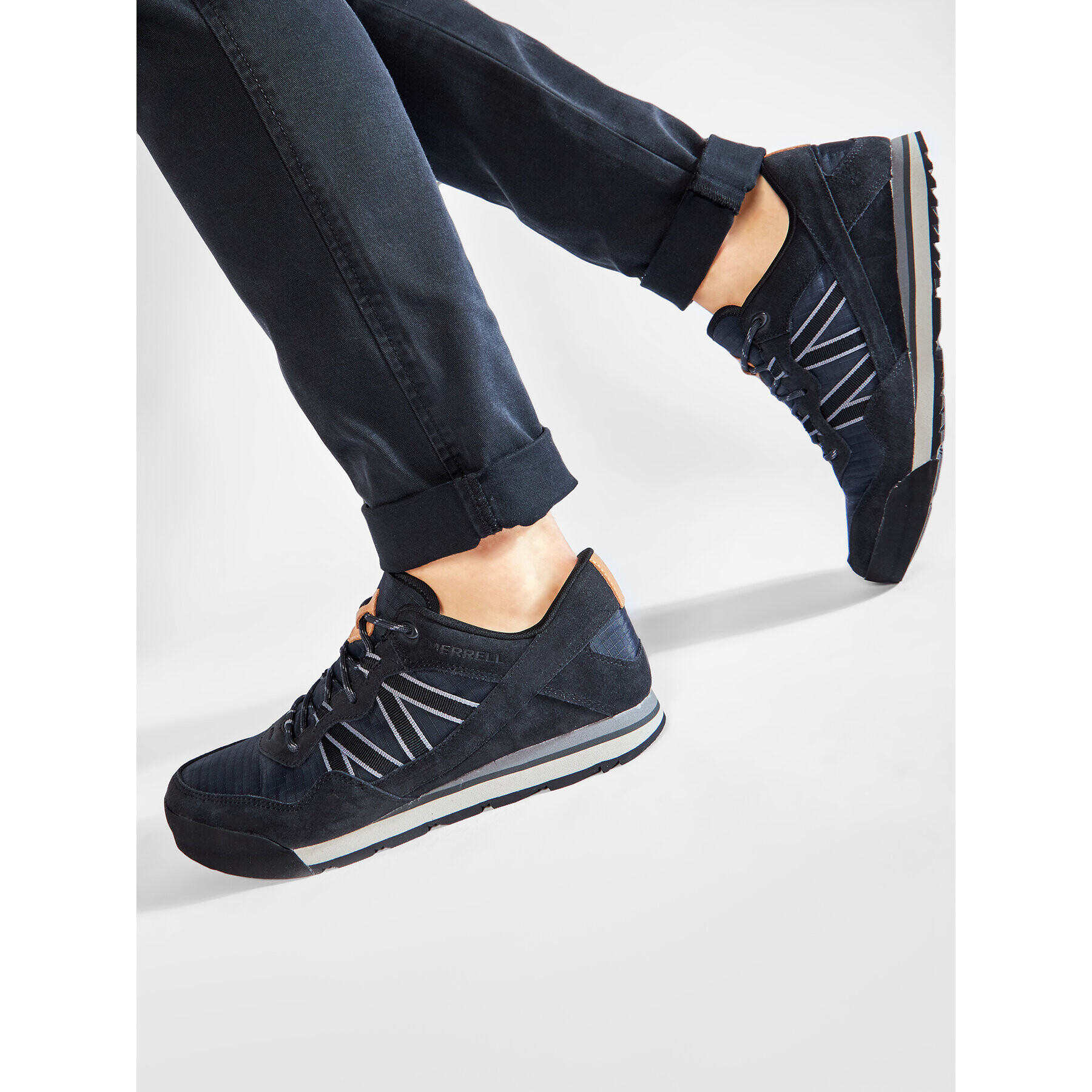 Merrell Обувки Burnt Rock Mills J002801 Черен - Pepit.bg