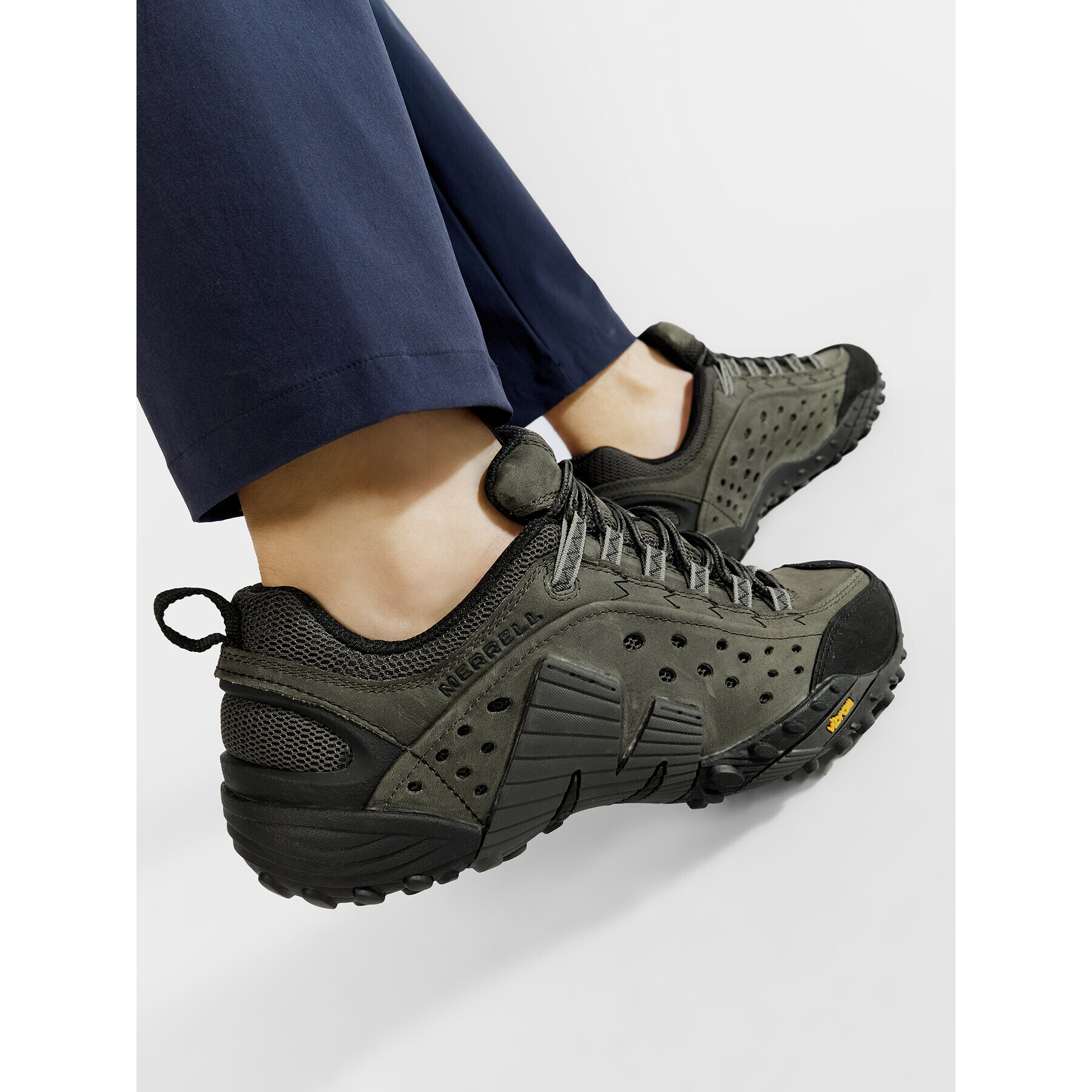 Merrell Туристически Intercept J559595 Зелен - Pepit.bg