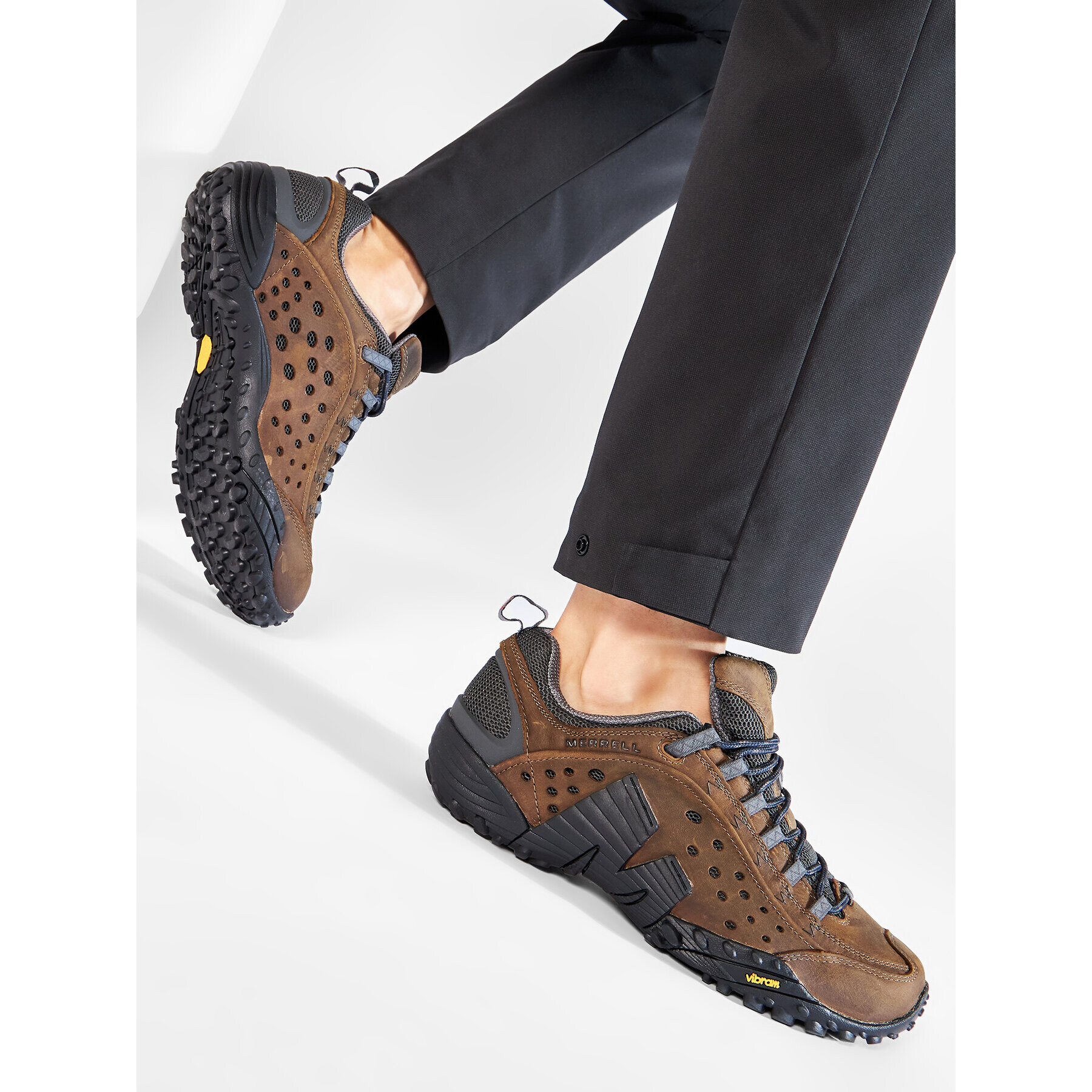 Merrell Туристически Intercept J598633 Кафяв - Pepit.bg