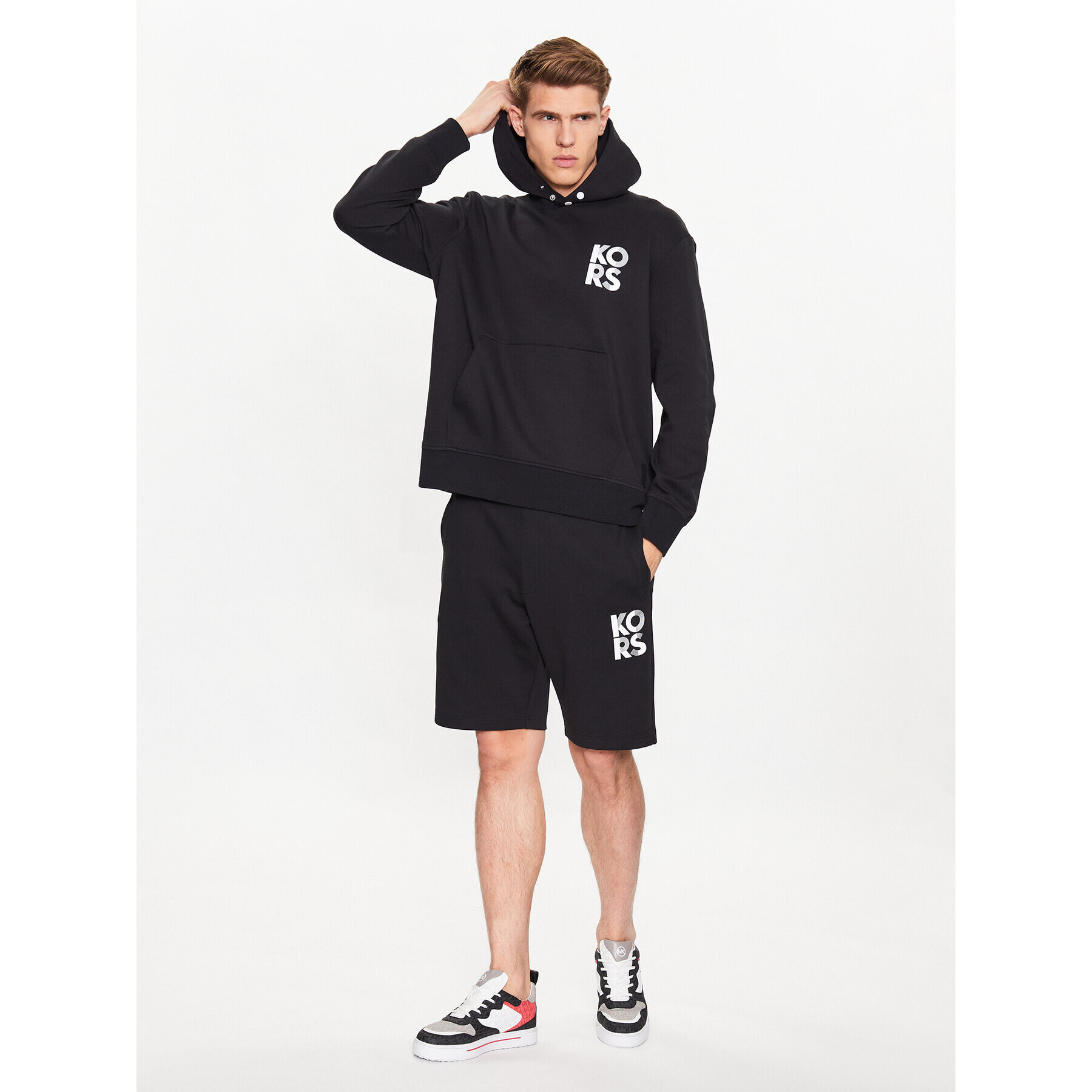 Michael Kors Суитшърт CS351G75MF Черен Regular Fit - Pepit.bg