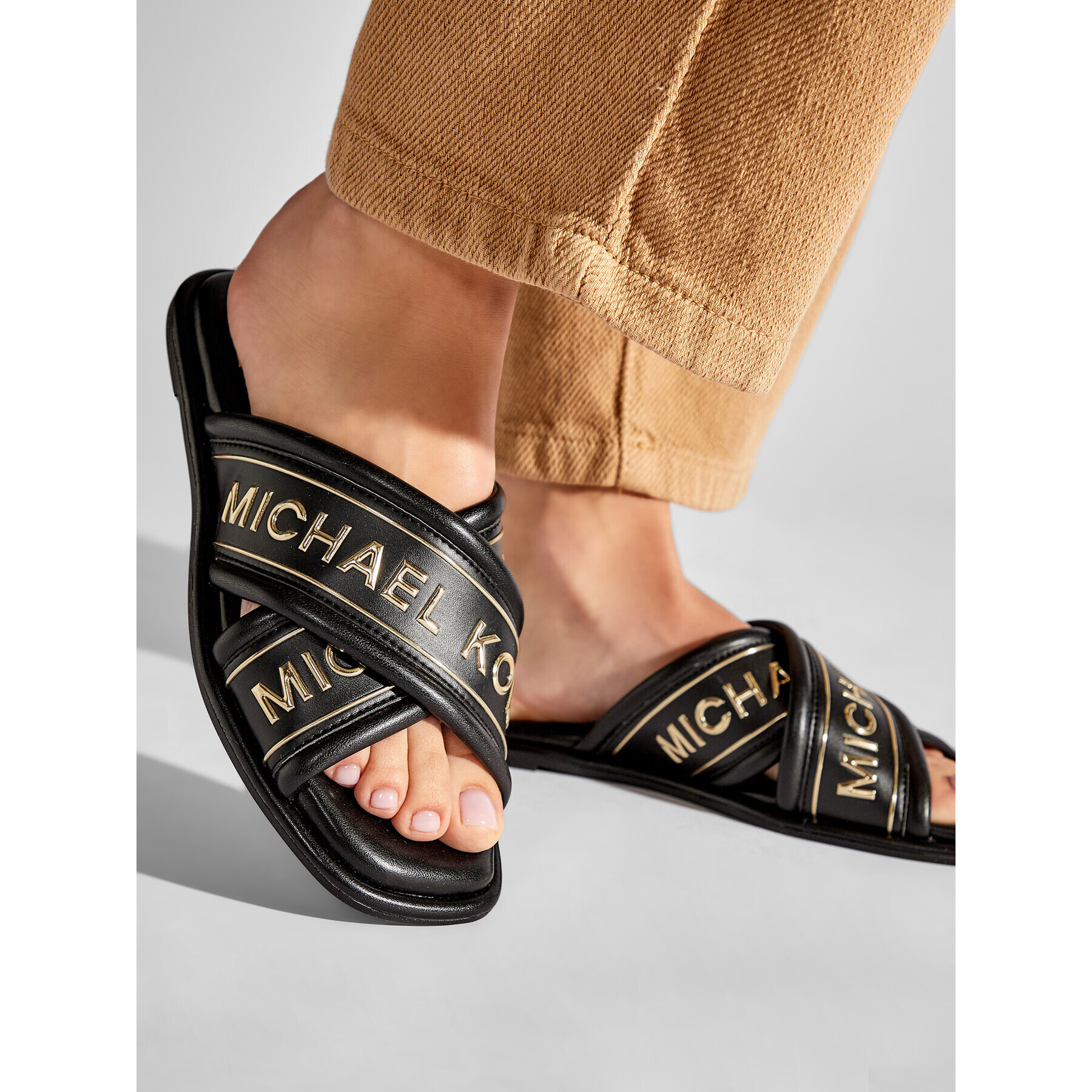 MICHAEL Michael Kors Чехли Gideon Slide 40T2GDFA1L Черен - Pepit.bg