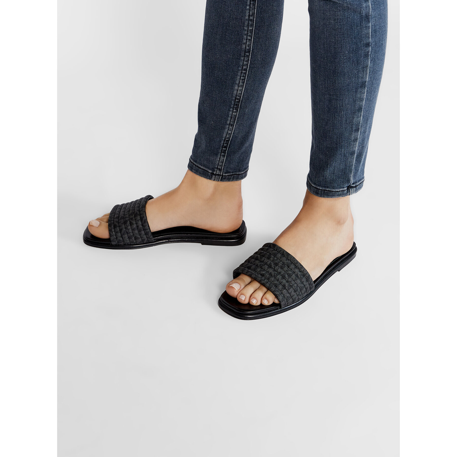 MICHAEL Michael Kors Чехли Sadler Slide 40R2SDFA4B Черен - Pepit.bg