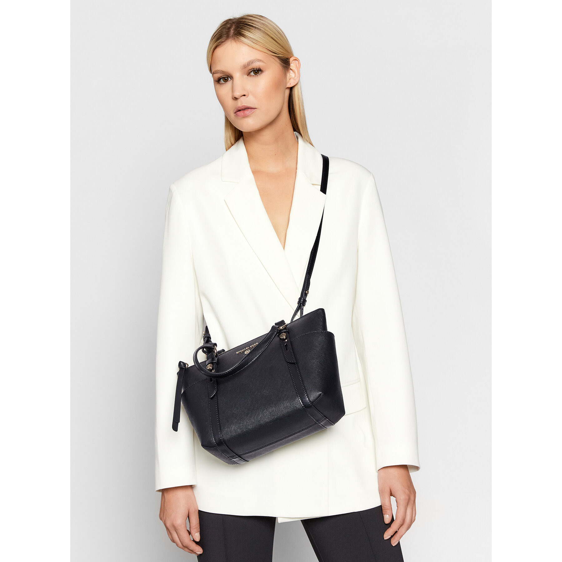 MICHAEL Michael Kors Дамска чанта 30T0GNXT1L Черен - Pepit.bg