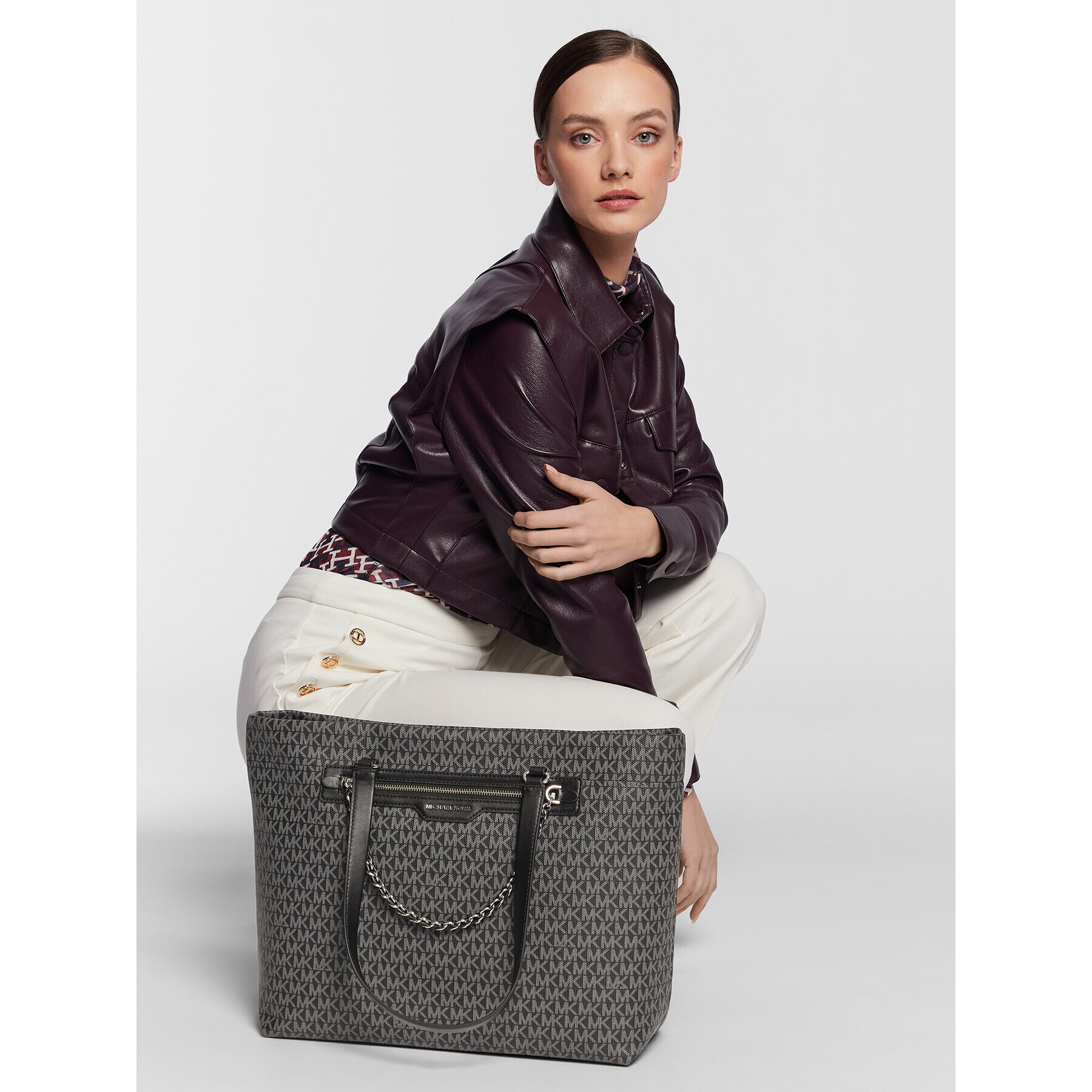 MICHAEL Michael Kors Дамска чанта Slater 30R3S04T3B Черен - Pepit.bg