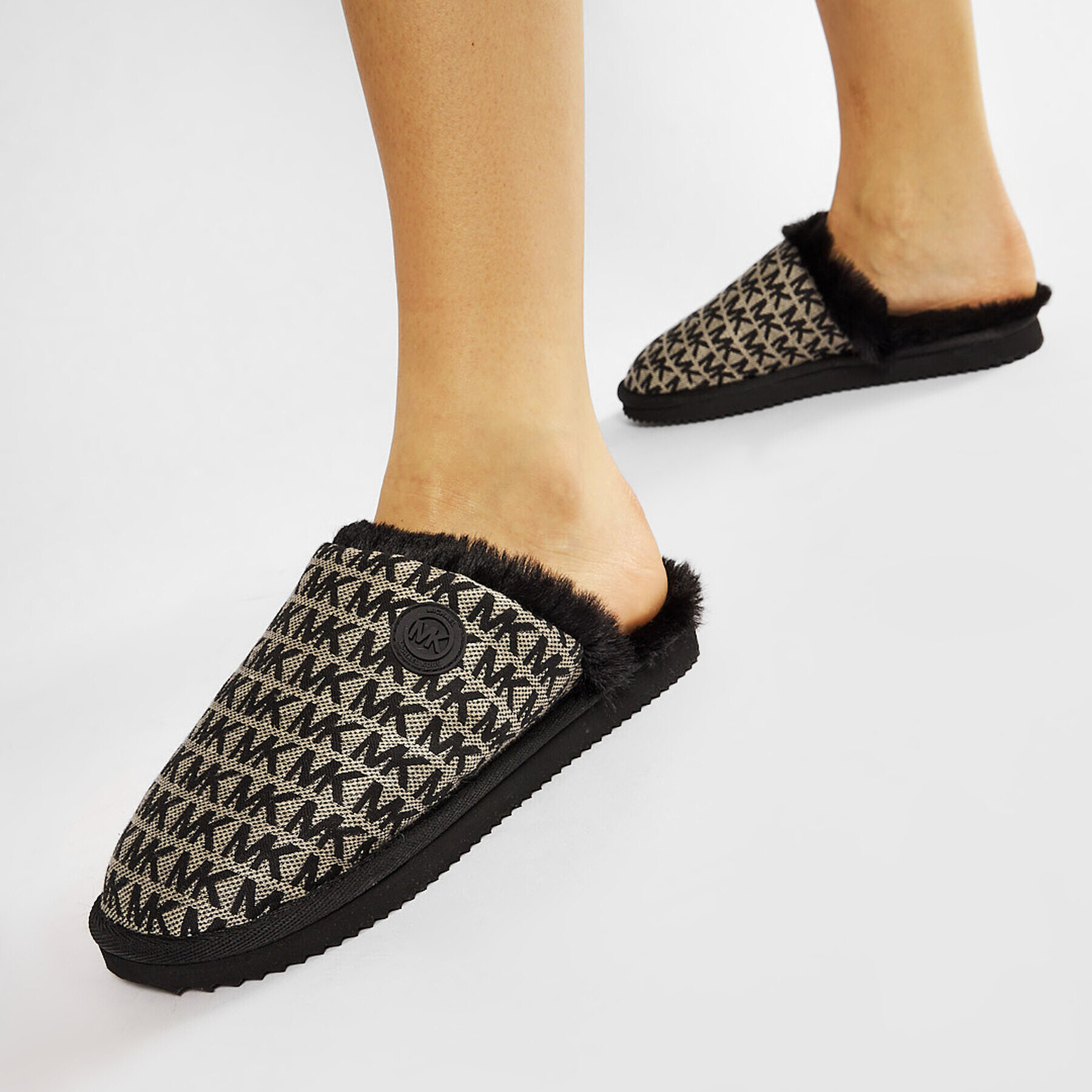 MICHAEL Michael Kors Пантофи Janis Slipper 40R1JAFP2Y Черен - Pepit.bg