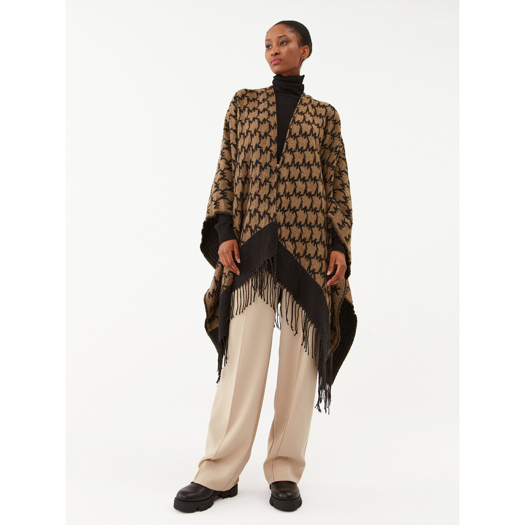 MICHAEL Michael Kors Пончо 29539502 Бежов Regular Fit - Pepit.bg