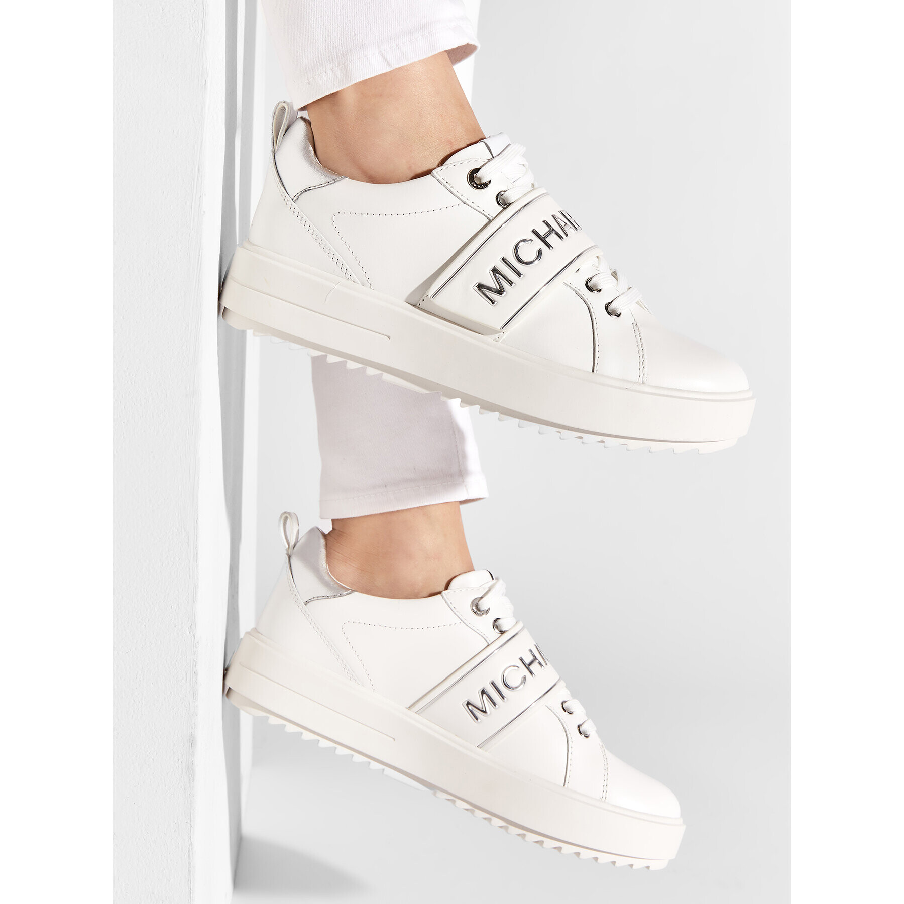 MICHAEL Michael Kors Сникърси Emmett Strap Lace Up 43T2ETFS4L Бял - Pepit.bg