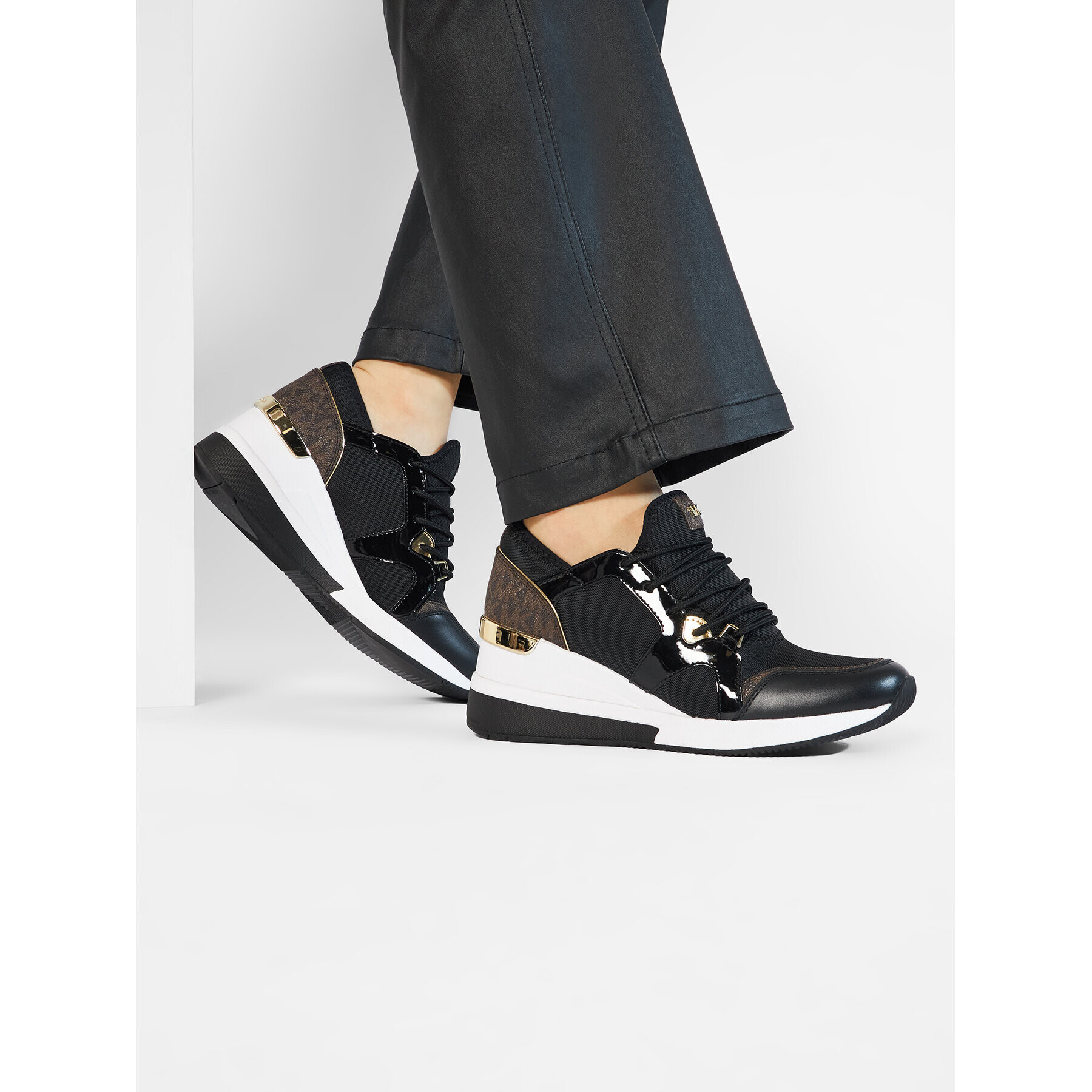 MICHAEL Michael Kors Сникърси Liv Trainer 43F8SCFS3D Черен - Pepit.bg