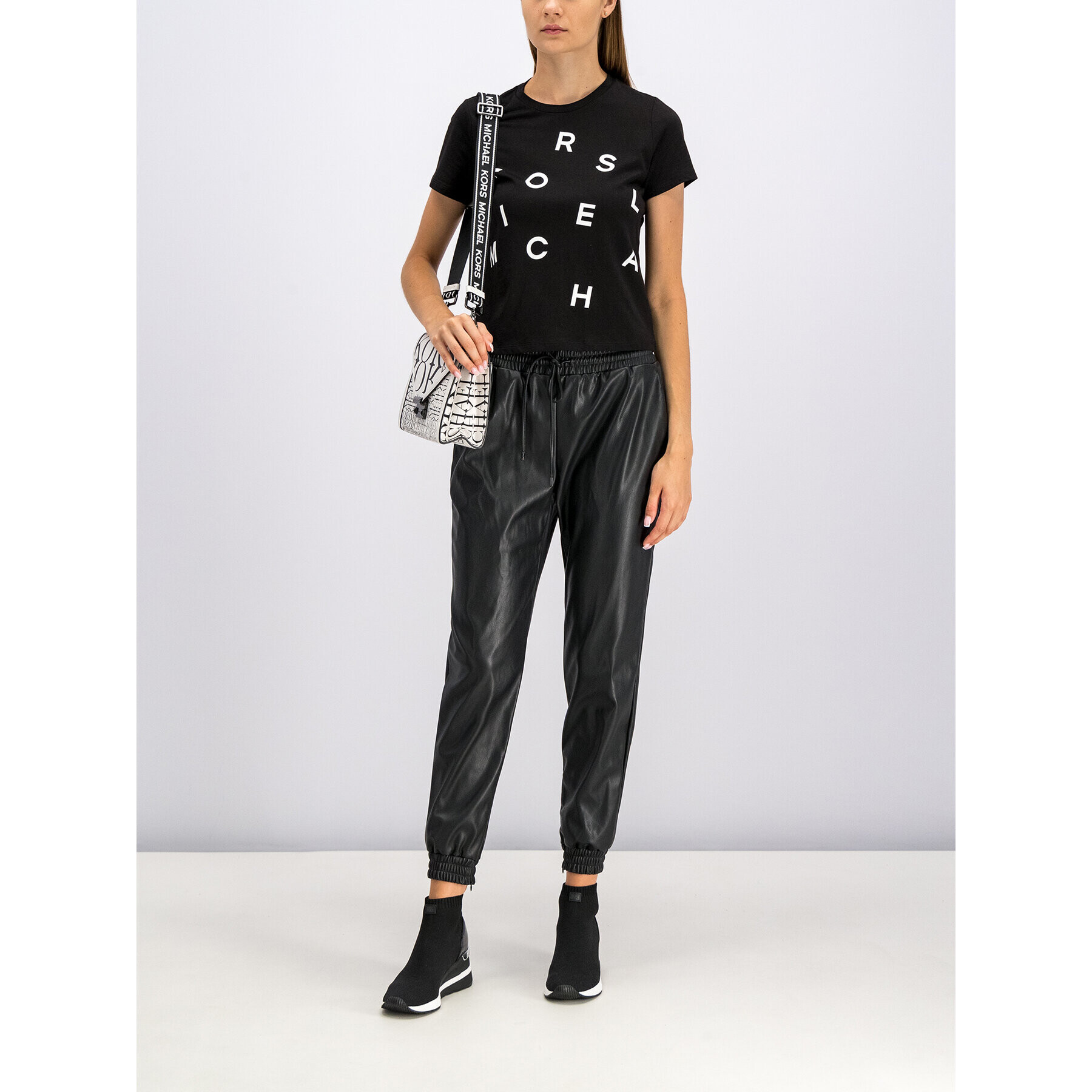 MICHAEL Michael Kors Тишърт MU95M9397J Черен Regular Fit - Pepit.bg