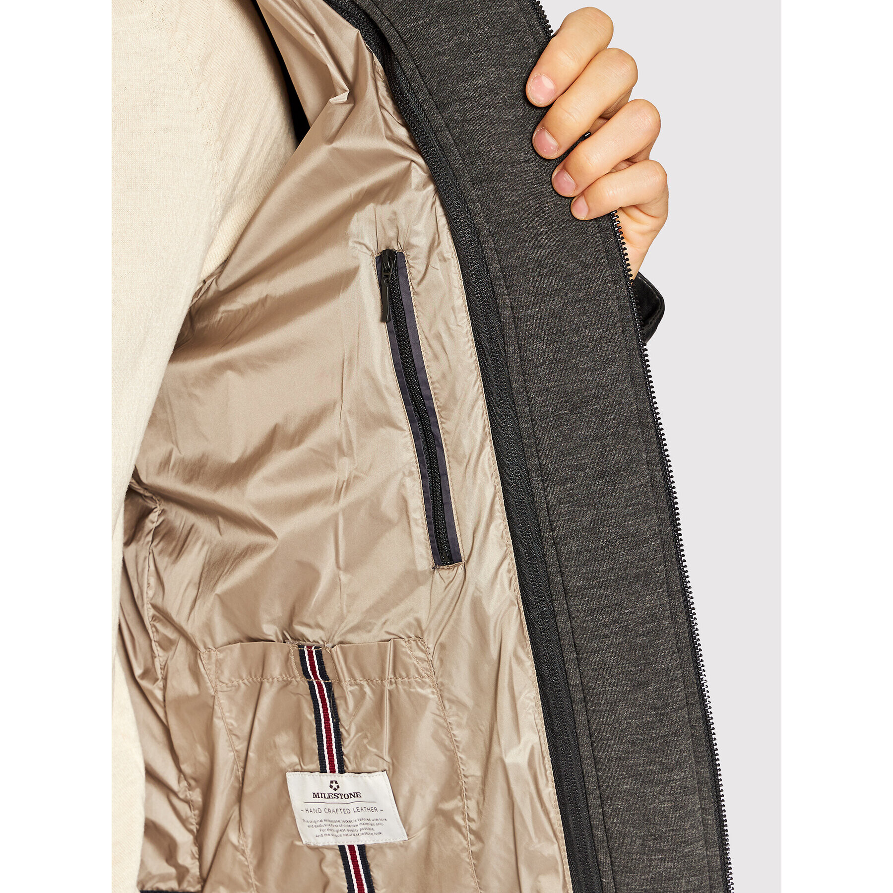 Milestone Пухено яке Claudio 231019 60150 Черен Regular Fit - Pepit.bg