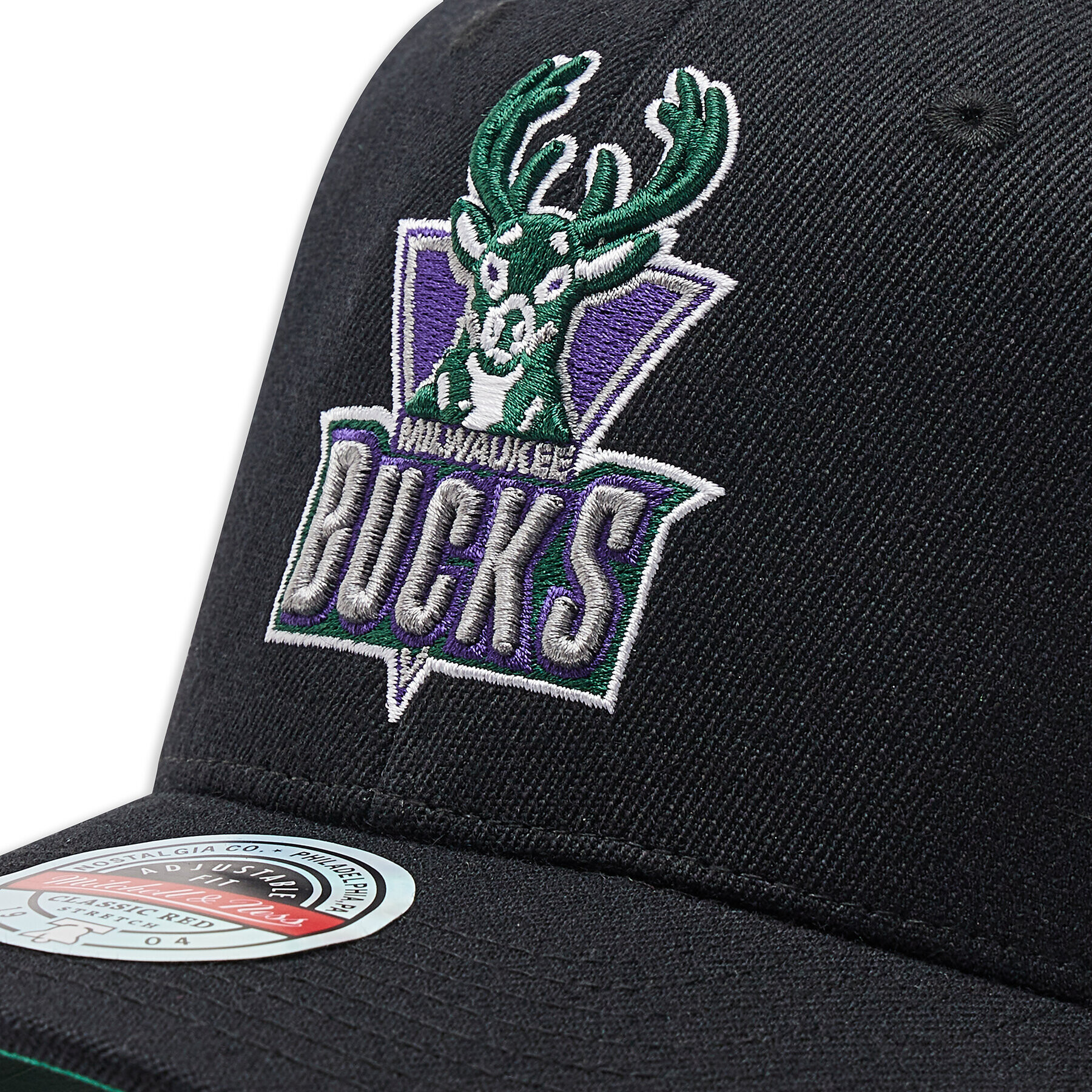 Mitchell & Ness Шапка с козирка Milwaukee Bucks HHSSINTL102 Черен - Pepit.bg