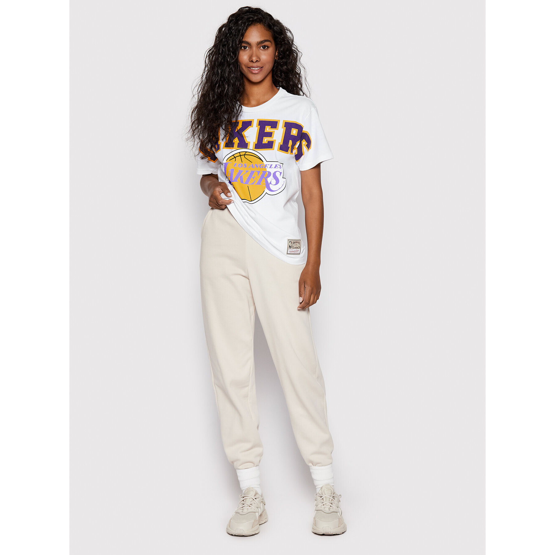 Mitchell & Ness Тишърт BWTC3242 Бял Regular Fit - Pepit.bg