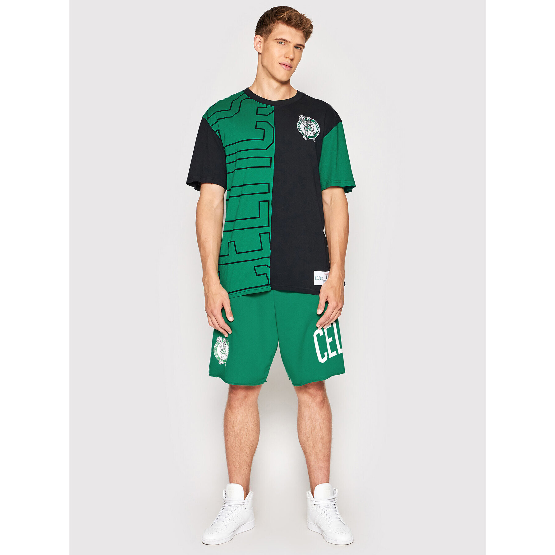 Mitchell & Ness Тишърт TCRW1226 Черен Relaxed Fit - Pepit.bg