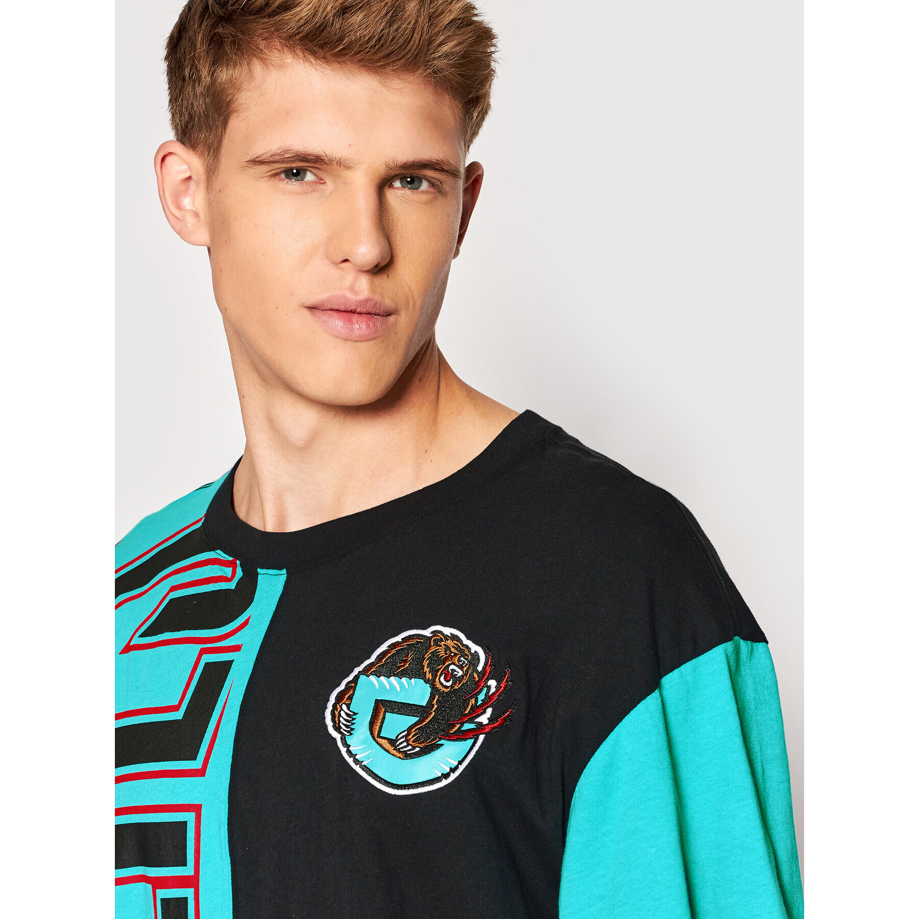 Mitchell & Ness Тишърт TCRW1226 Черен Relaxed Fit - Pepit.bg