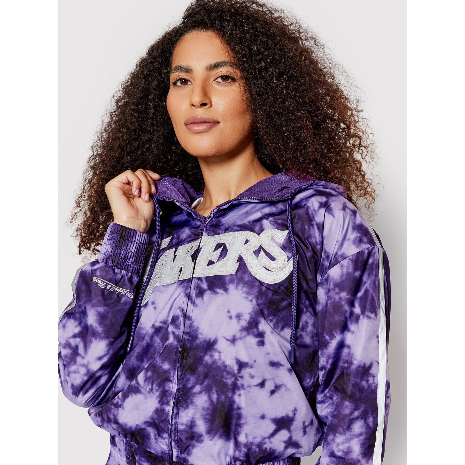 Mitchell & Ness Ветровка OPLVLF19016 Виолетов Regular Fit - Pepit.bg