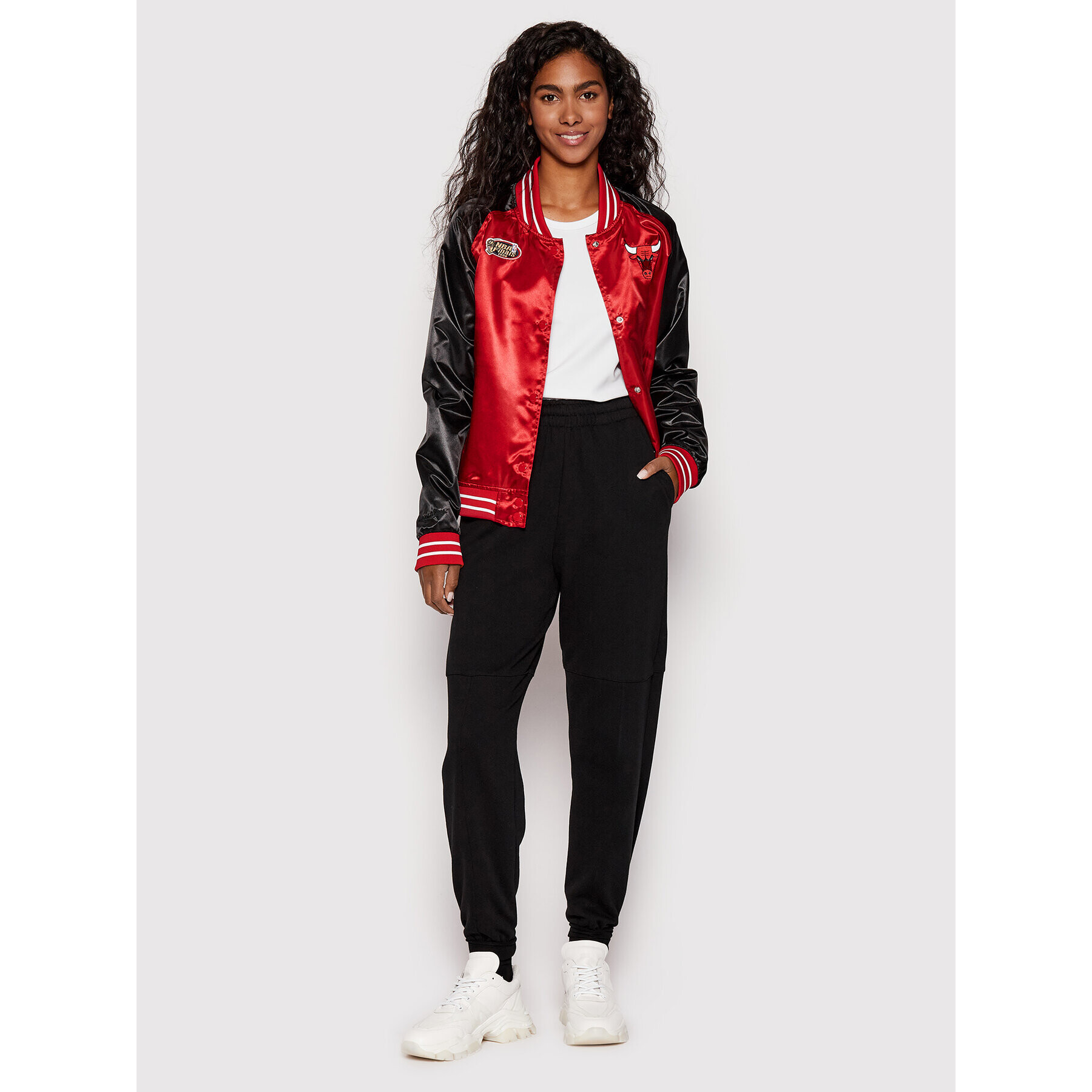 Mitchell & Ness Яке бомбър OJBF1057 Червен Regular Fit - Pepit.bg