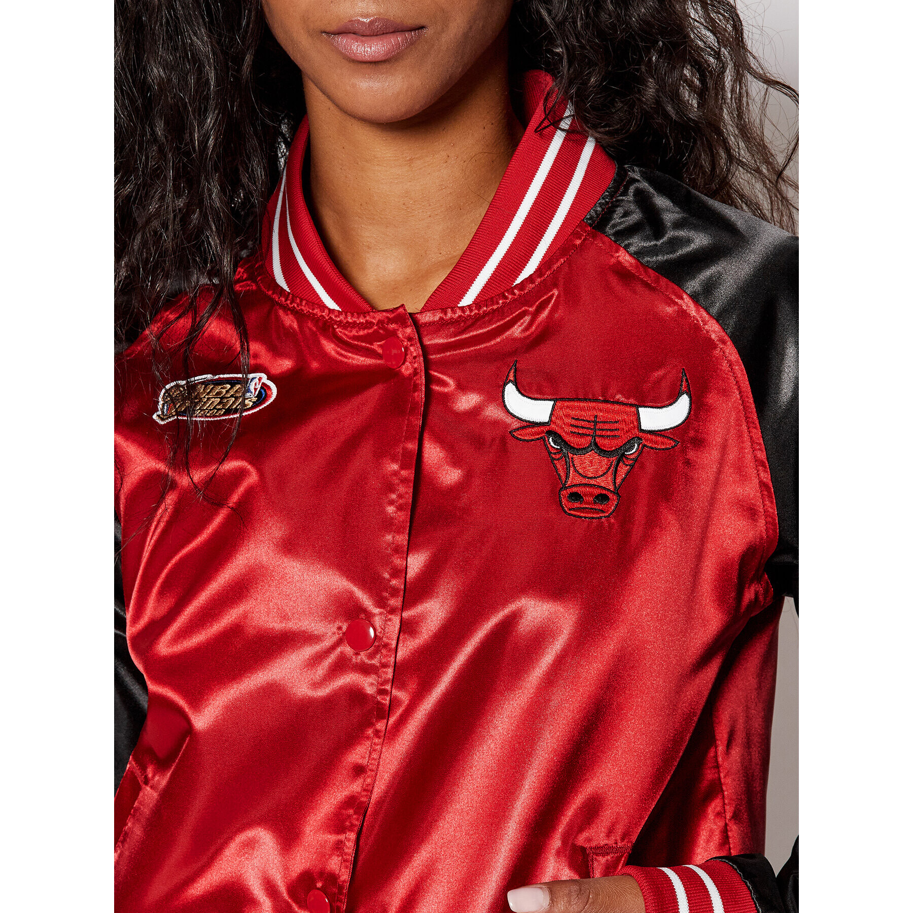 Mitchell & Ness Яке бомбър OJBF1057 Червен Regular Fit - Pepit.bg