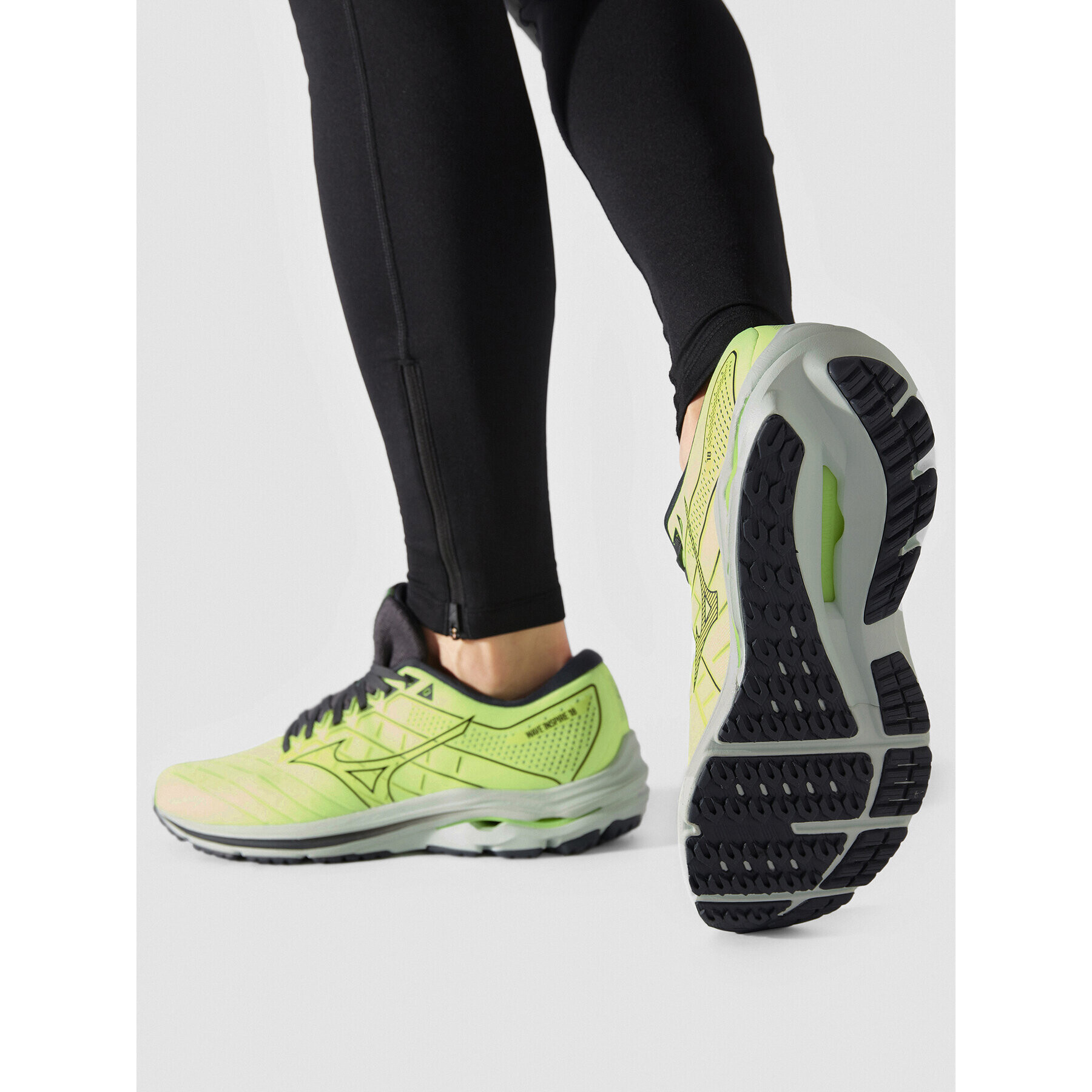 Mizuno Обувки Wave Inspire 18 J1GC224427 Зелен - Pepit.bg