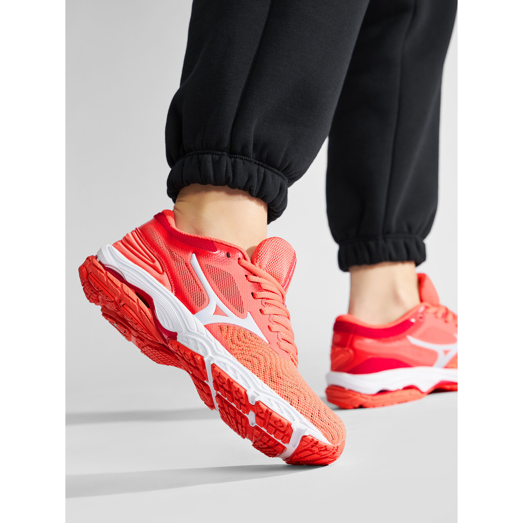 Mizuno Обувки Wave Prodigy 4 J1GD221023 Коралов - Pepit.bg