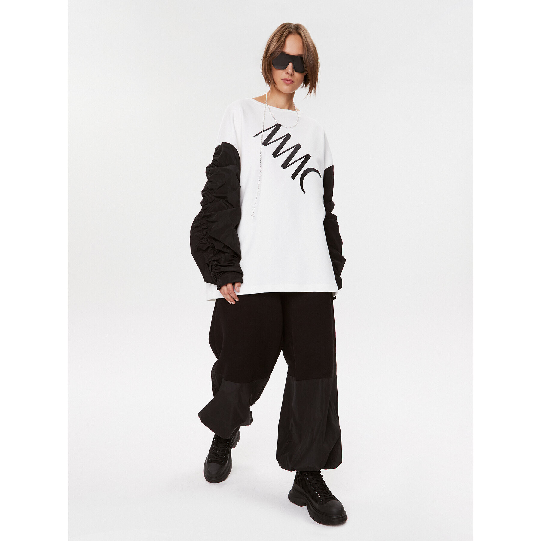 MMC Studio Суитшърт 3 Бял Relaxed Fit - Pepit.bg