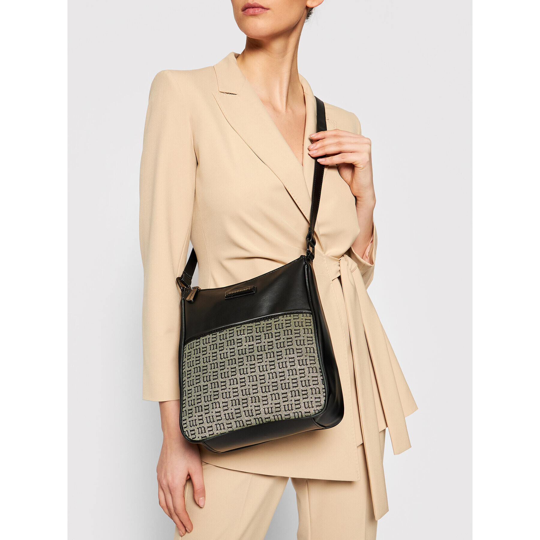 Monnari Дамска чанта BAG0460-020 Черен - Pepit.bg