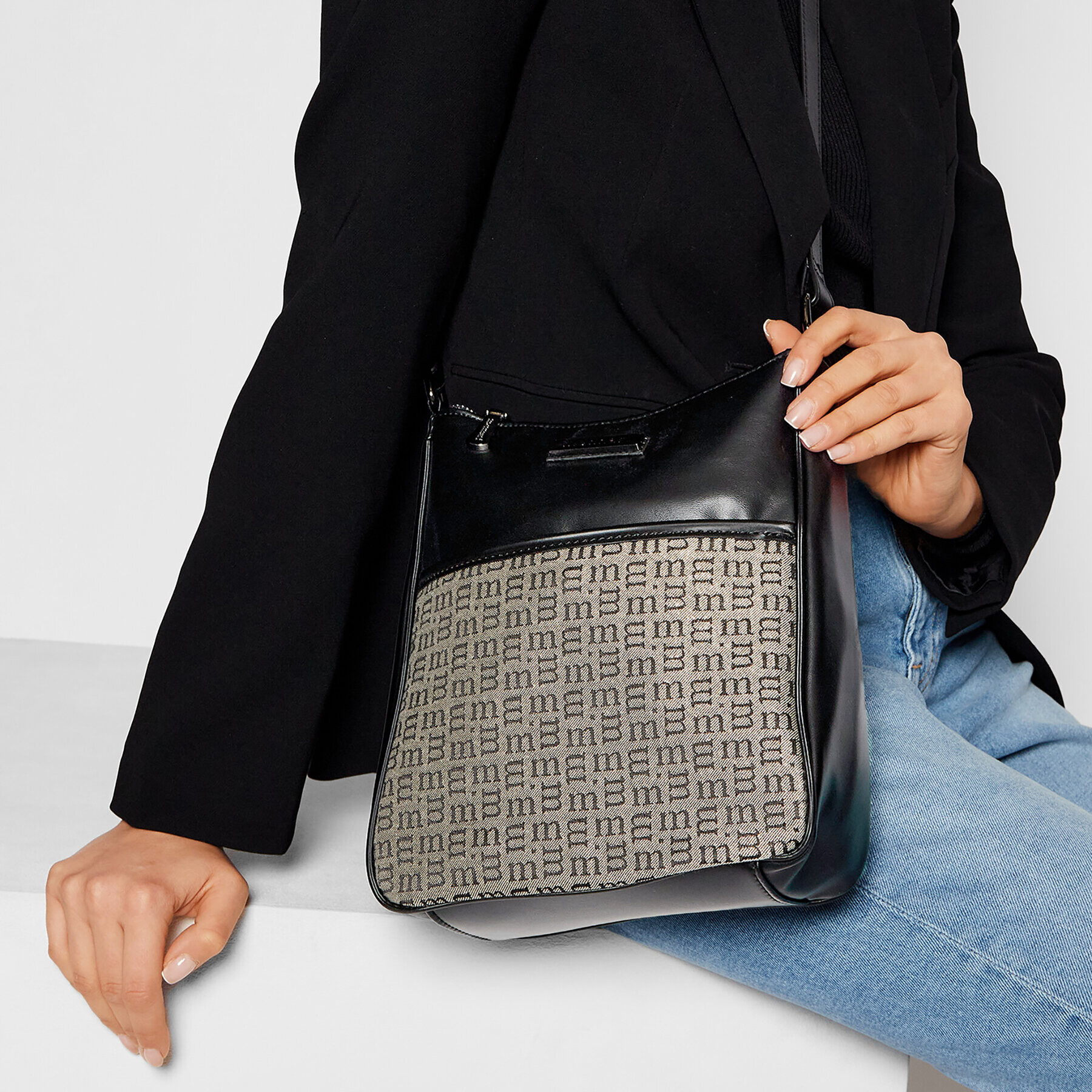 Monnari Дамска чанта BAG0460-020 Черен - Pepit.bg