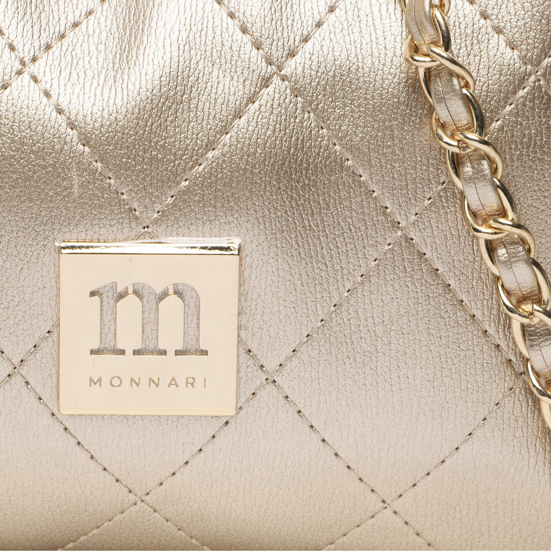 Monnari Дамска чанта BAG0820-M23 Златист - Pepit.bg