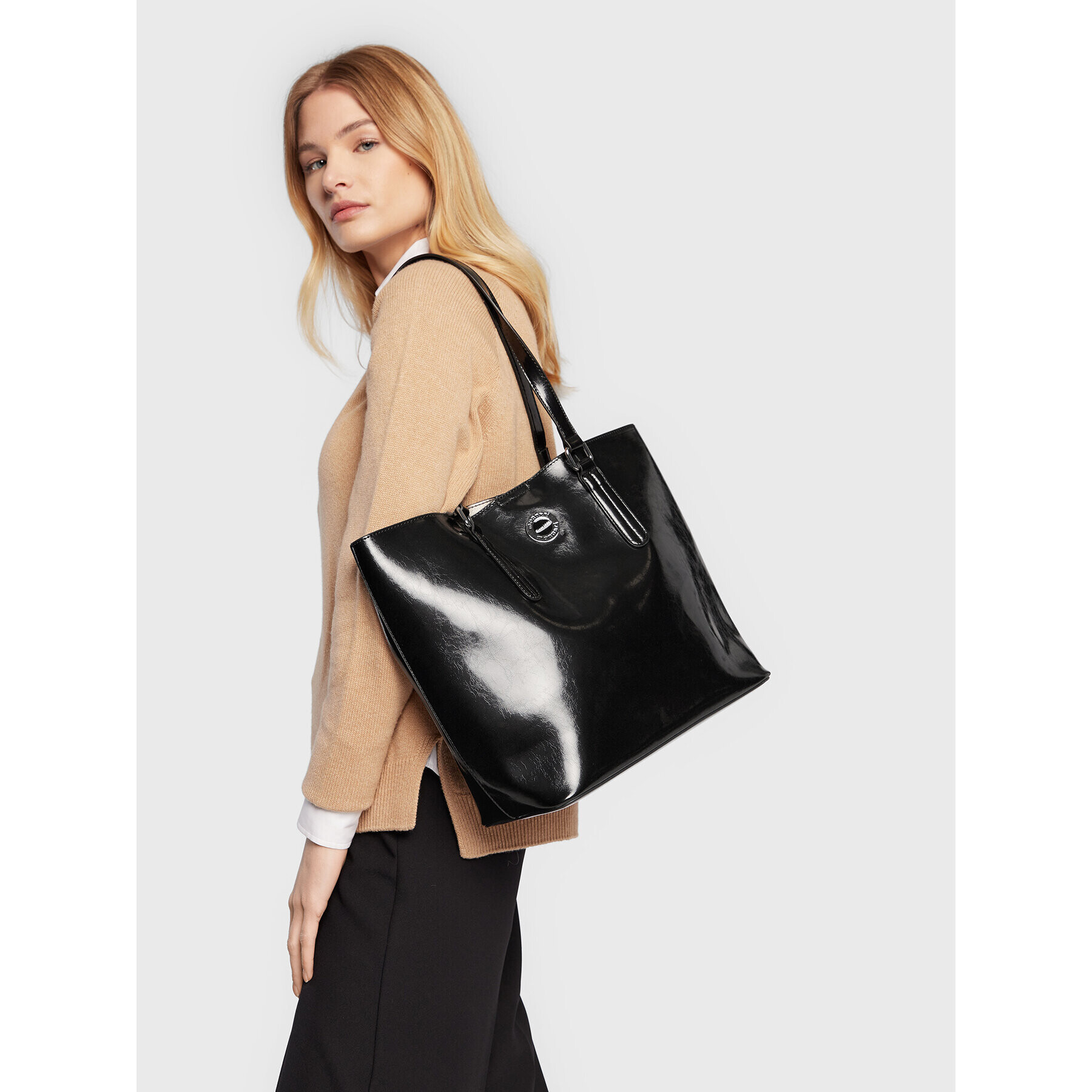 Monnari Дамска чанта BAG0830-020 Черен - Pepit.bg