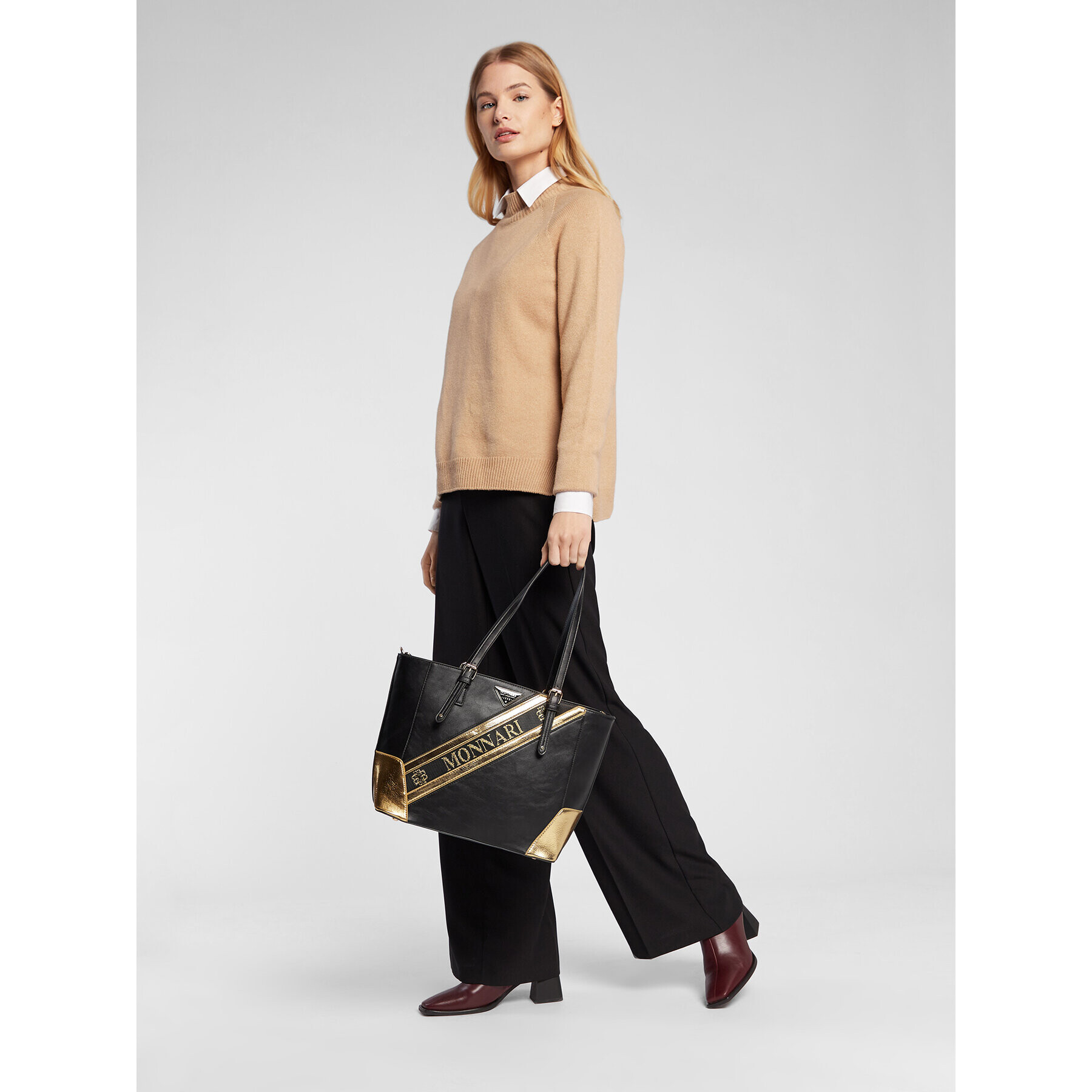 Monnari Дамска чанта BAG0840-020 Черен - Pepit.bg