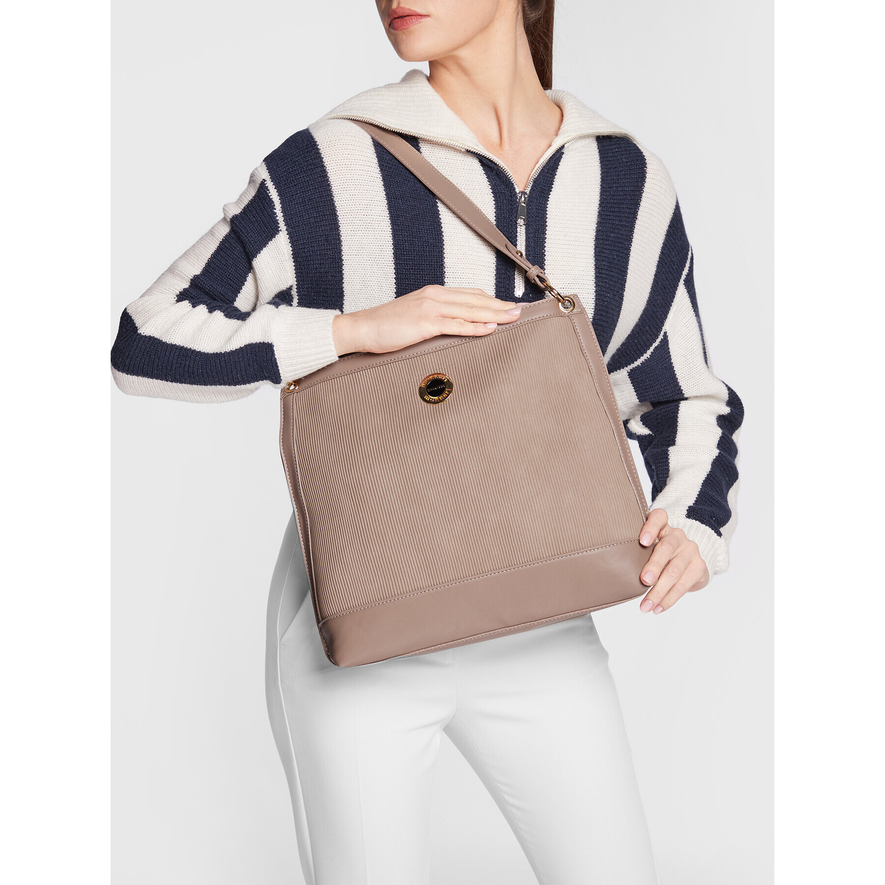 Monnari Дамска чанта BAG0850-015 Бежов - Pepit.bg