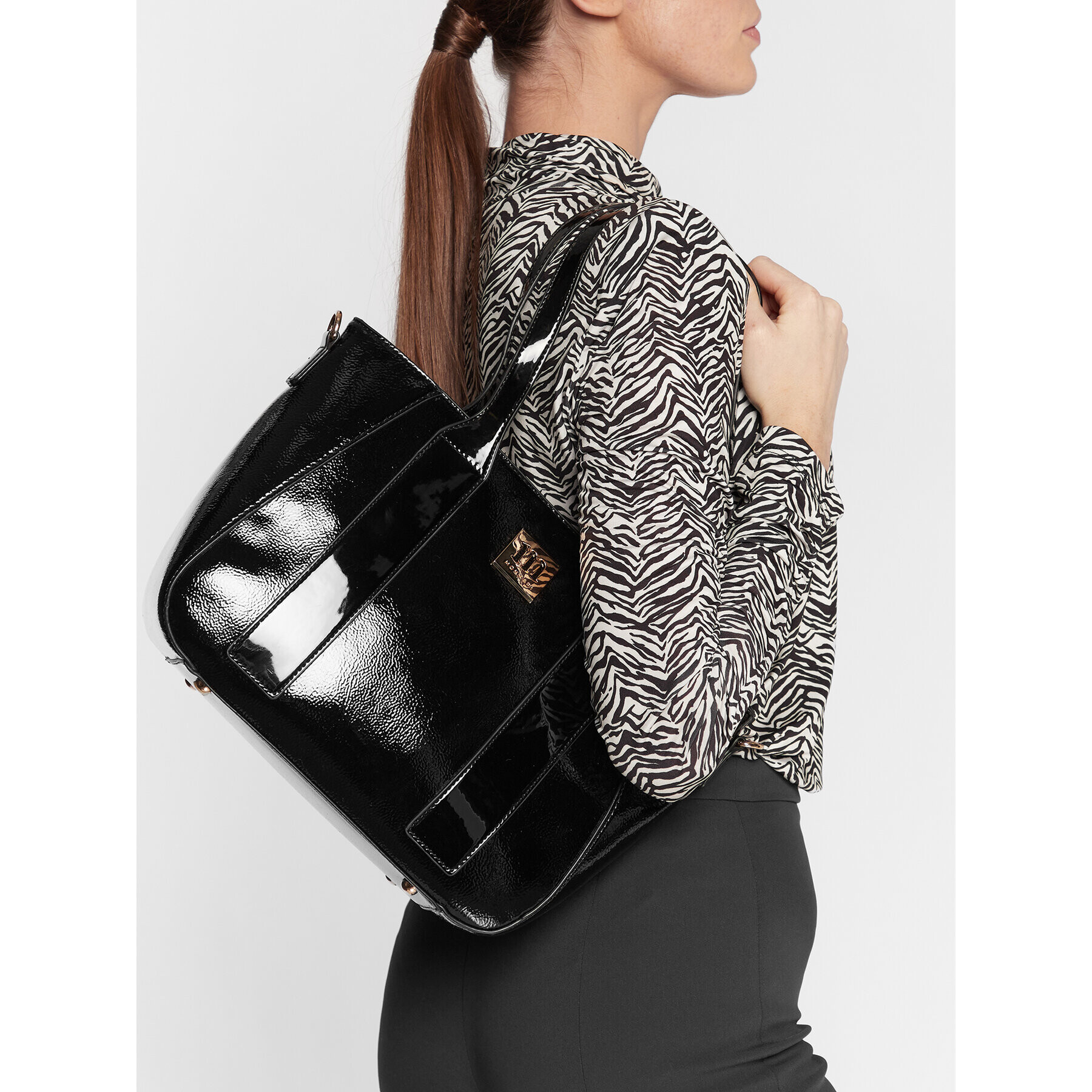 Monnari Дамска чанта BAG1610-020 Черен - Pepit.bg