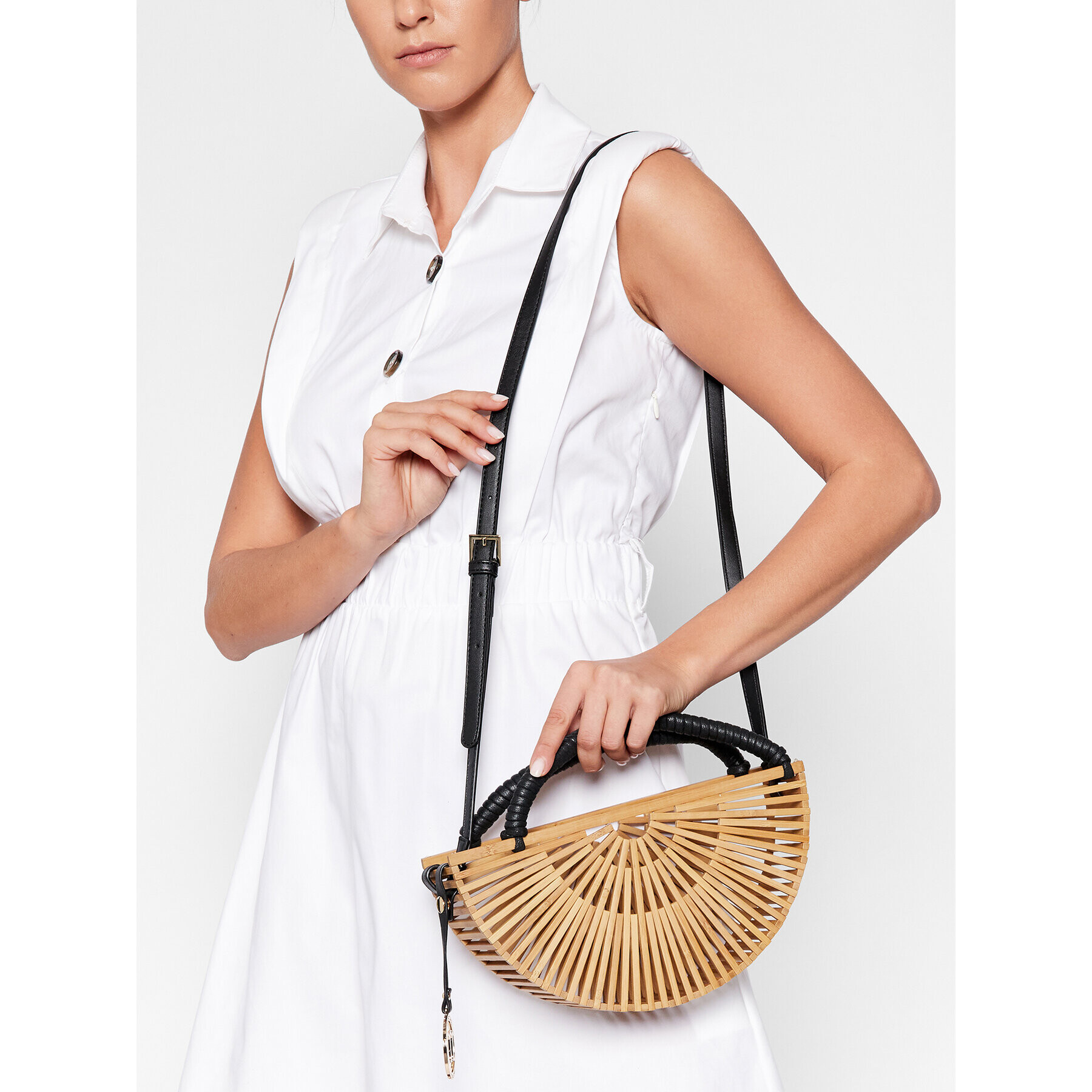 Monnari Дамска чанта BAG2130-M17 Кафяв - Pepit.bg