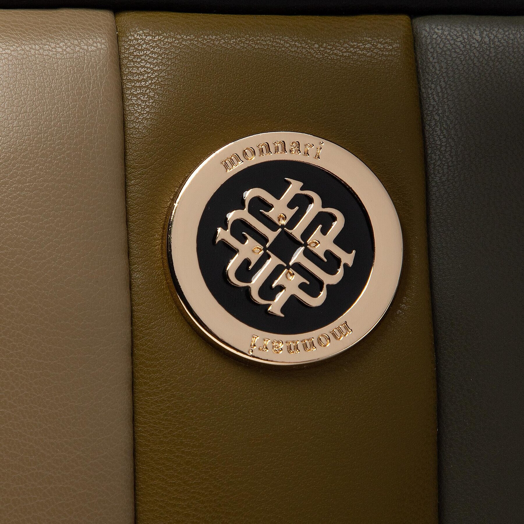 Monnari Дамска чанта BAG2270-008 Черен - Pepit.bg