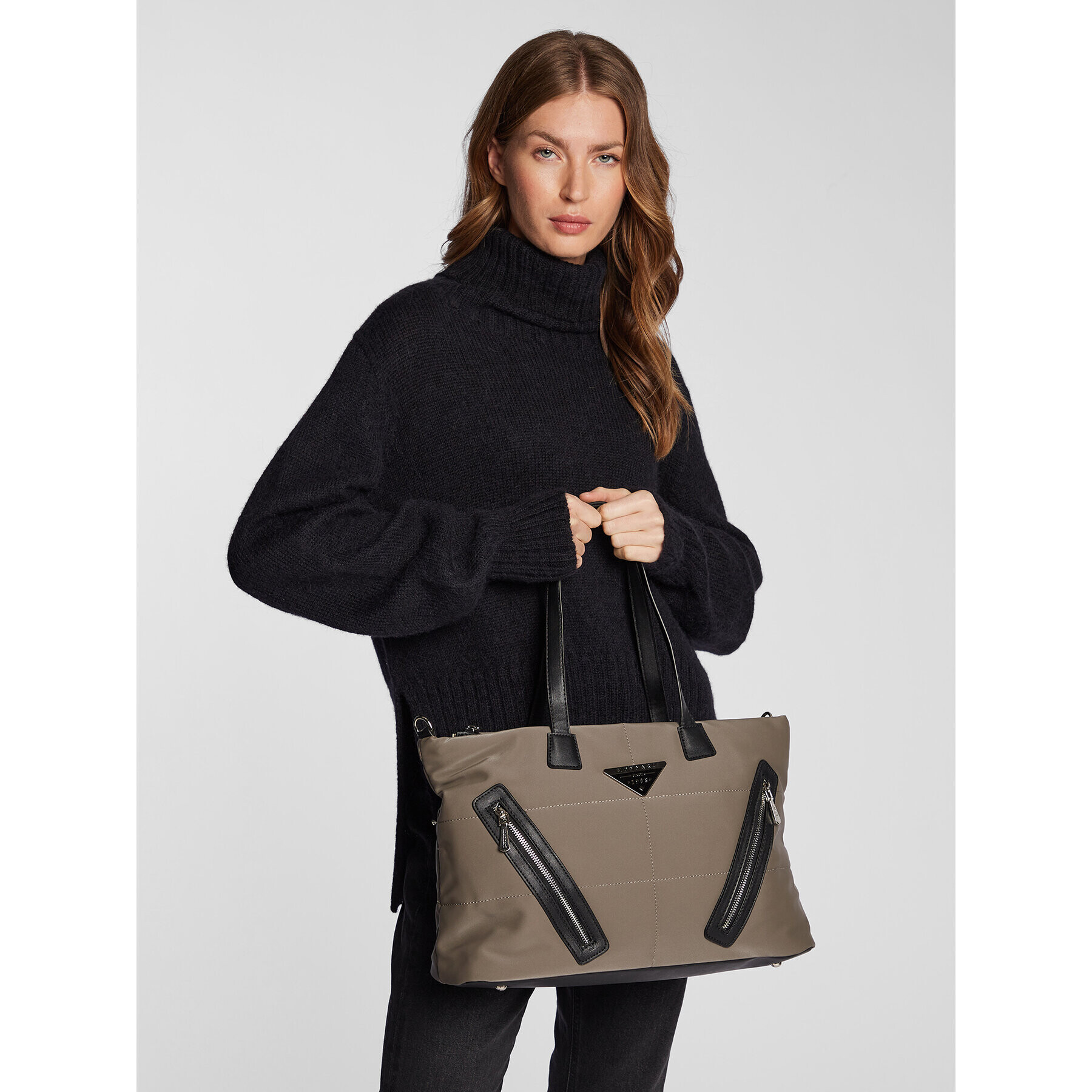 Monnari Дамска чанта BAG2520-019 Сив - Pepit.bg