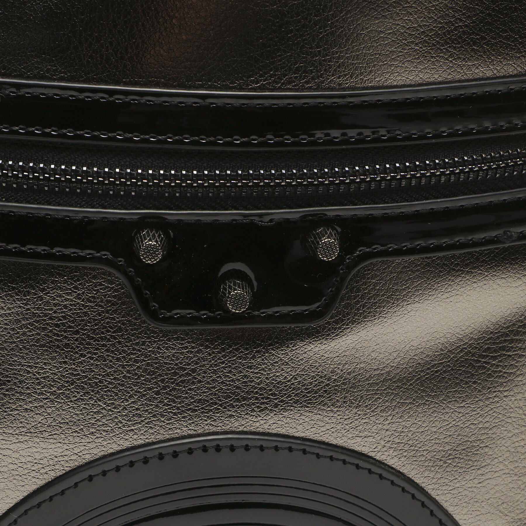 Monnari Дамска чанта BAG5490-M22 Сив - Pepit.bg